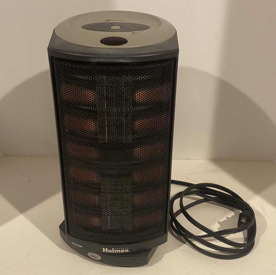 Photo 1 of 1 TOUCH HOLMES OSCILLATING HEATER