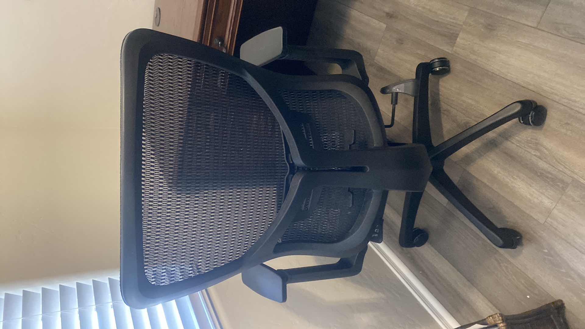 Photo 3 of MESH OFFICE CHAIR WITH WHEELS