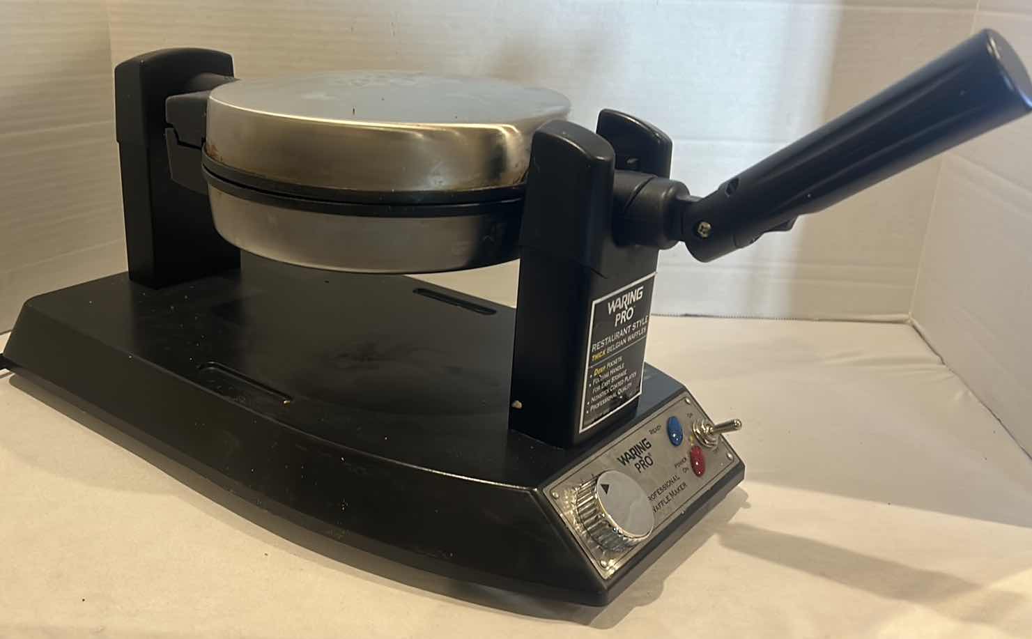 Photo 1 of WARING PRO RESTAURANT STYLE WAFFLE MAKER