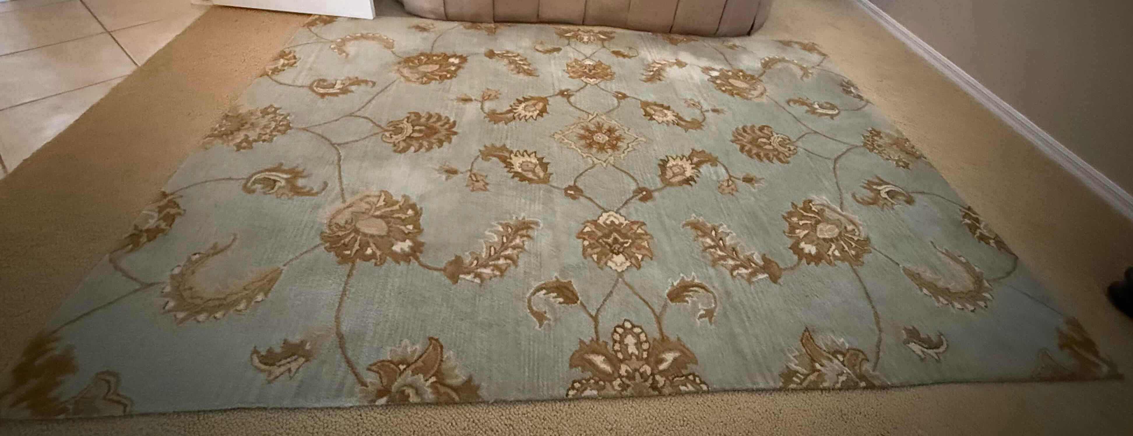 Photo 1 of PIER 1 IMPORTS 100% WOOL FLORAL AREA RUG 6’ x 9’