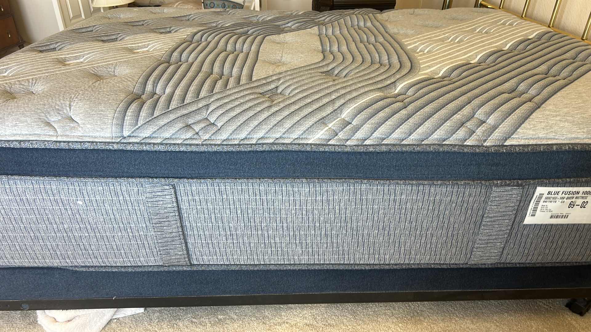 Photo 1 of SERTA ICOMFORT HYBRID QUEEN MATTRESS