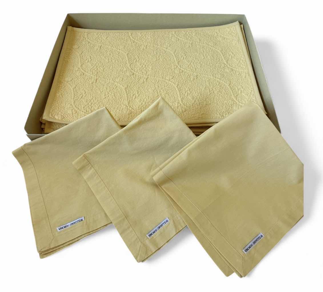 Photo 1 of 8 WILLIAMS SONOMA PLACEMATS & 8 NAPKINS
