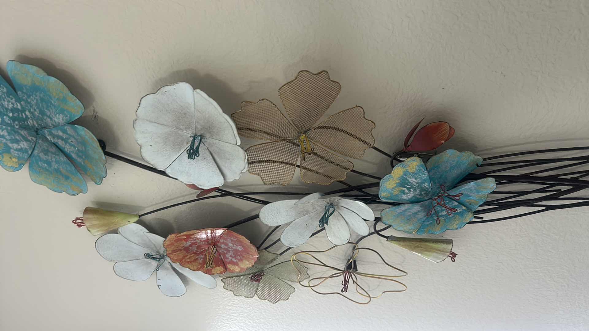 Photo 1 of METAL FLOWER WALL SCULPTURE 21“ x H36“