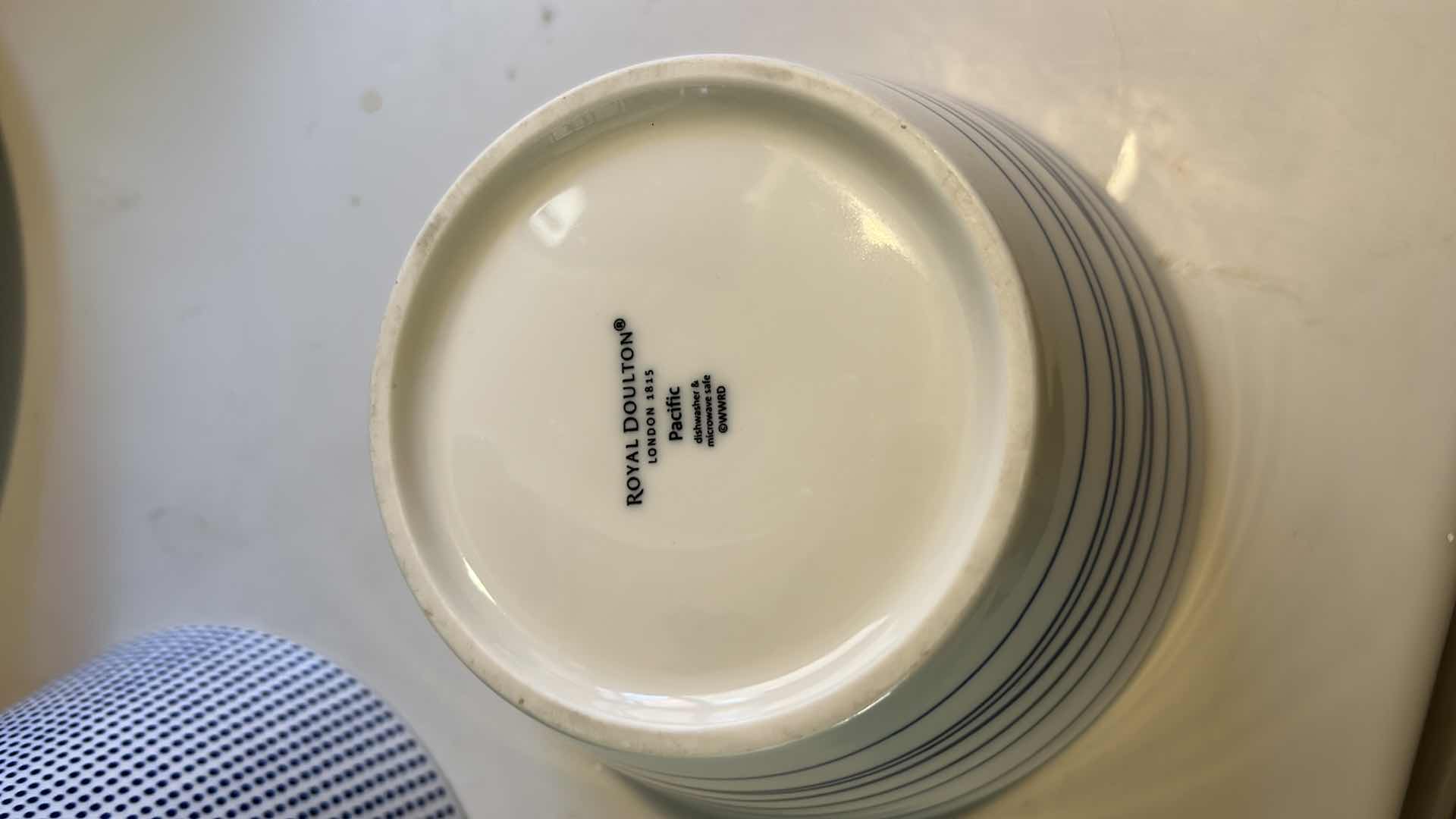 Photo 1 of 32 ROYAL DAULTON BLUE AND WHITE PLATES AND BOWLS