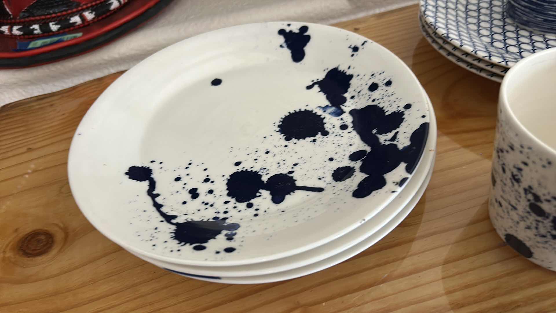 Photo 1 of 13 ROYAL DOULTON BLUE AND WHITE PLATES AND COFFEE MUGS