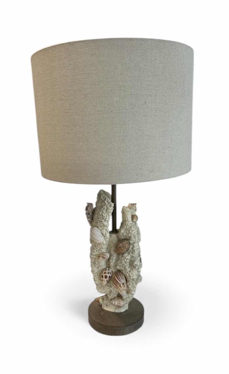 Photo 1 of SHELL LAMP H25”