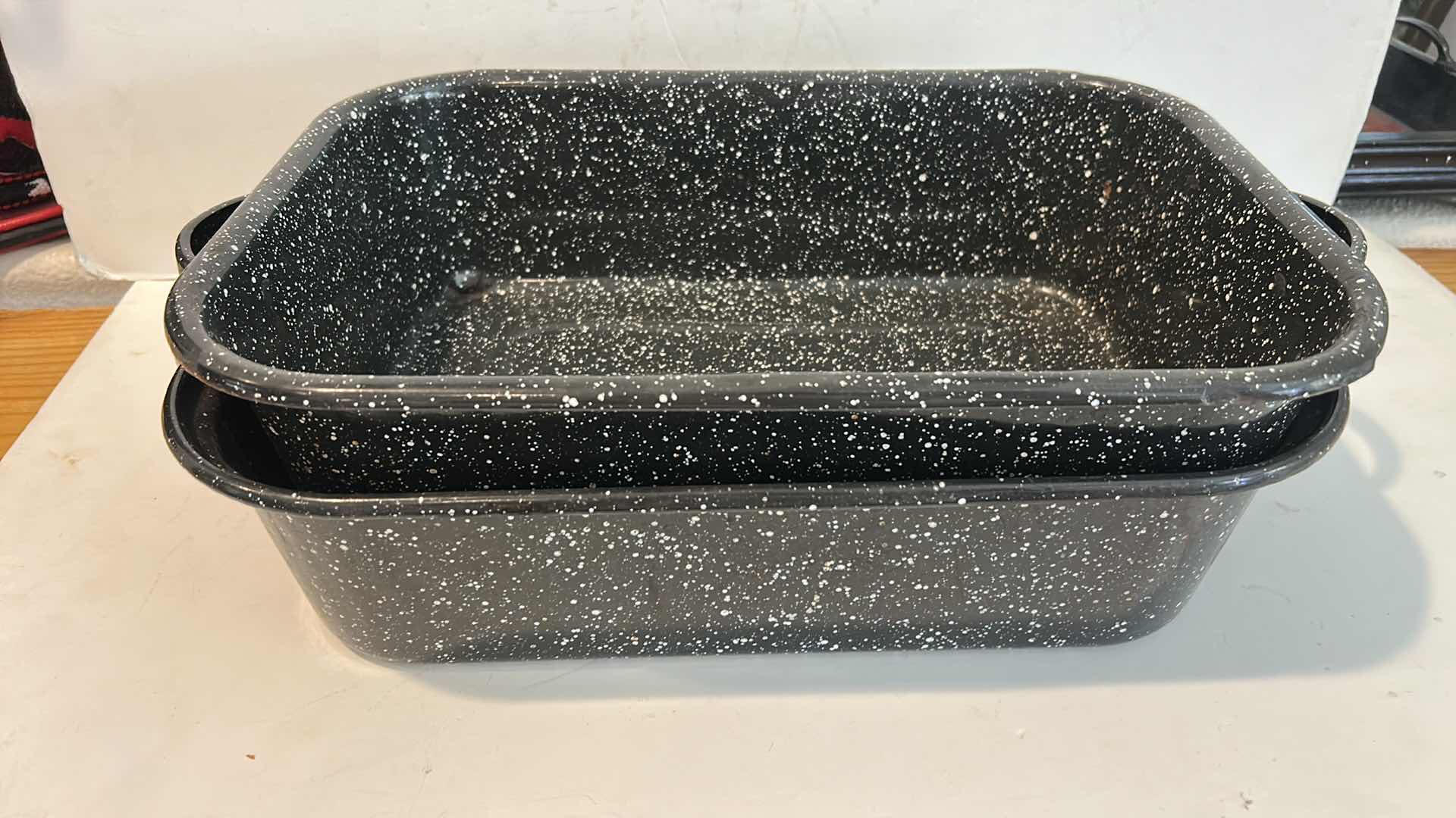 Photo 1 of 4 KITCHEN ITEMS