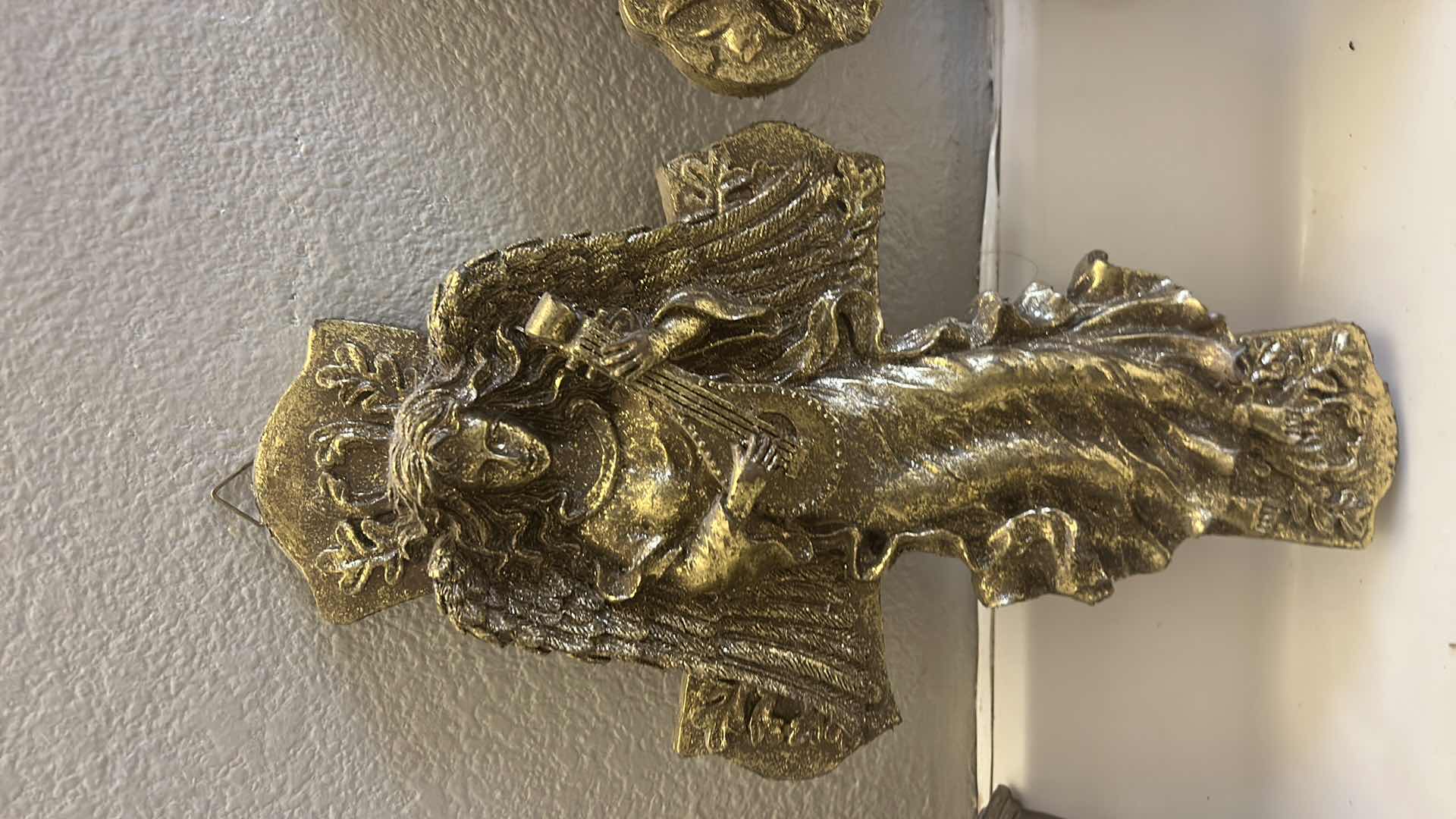 Photo 1 of 6 PC - ORNATE GOLD RESIN HOME DECOR WALL SCONCE SHELVES AND ANGELS ( LARGEST 14.5” X 6.5” X H8”)