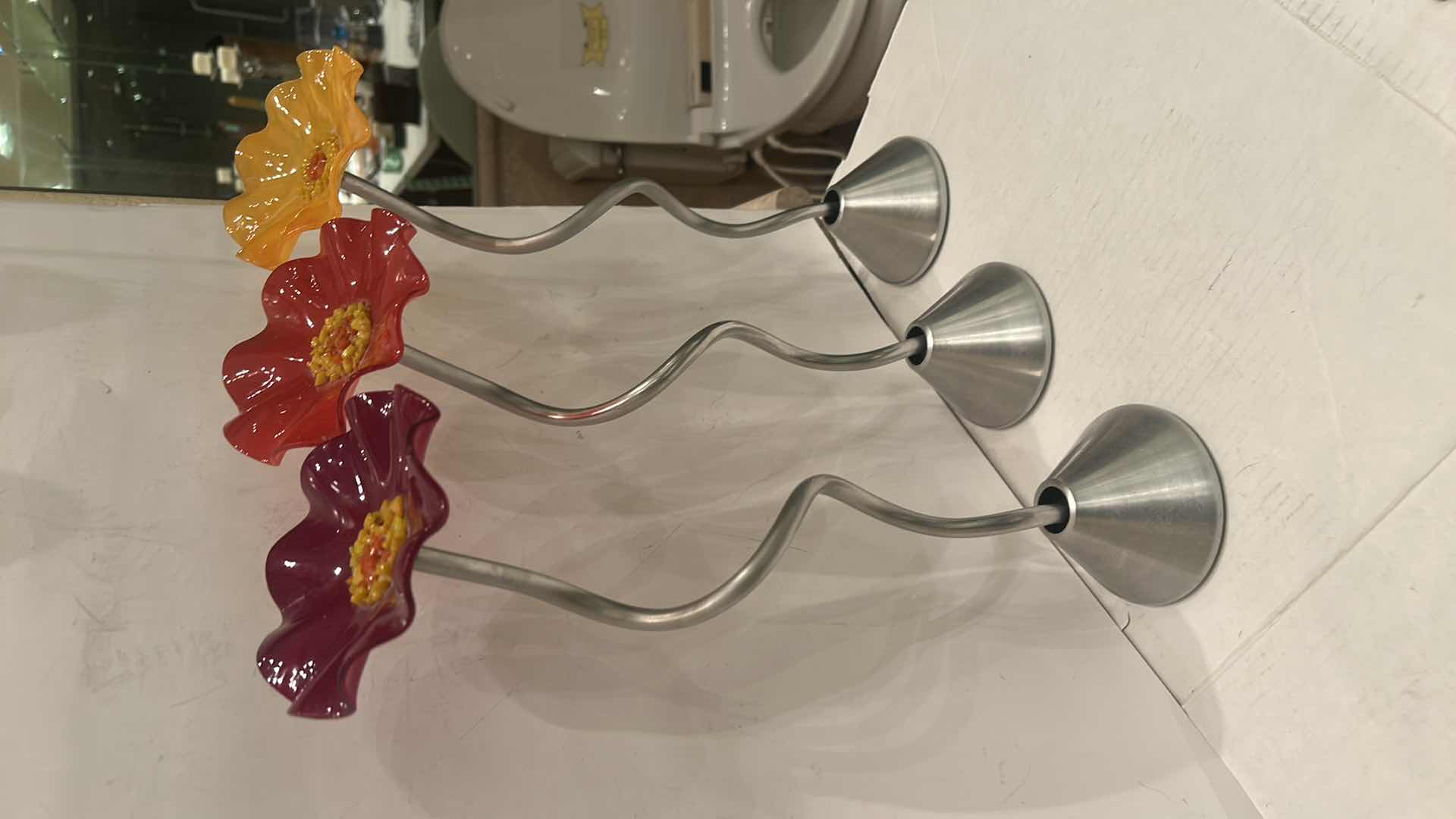 Photo 1 of 3 ART GLASS FLOWERS H17”