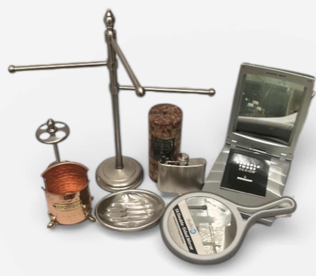 Photo 1 of BATHROOM ACCESSORIES