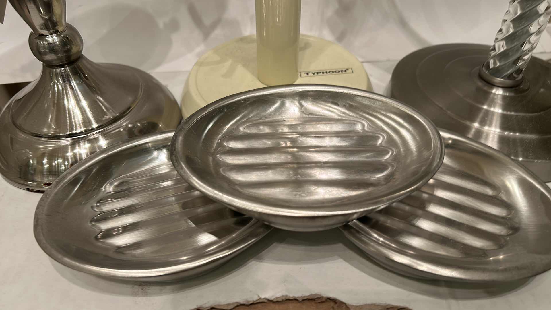 Photo 1 of BATHROOM ACCESSORIES