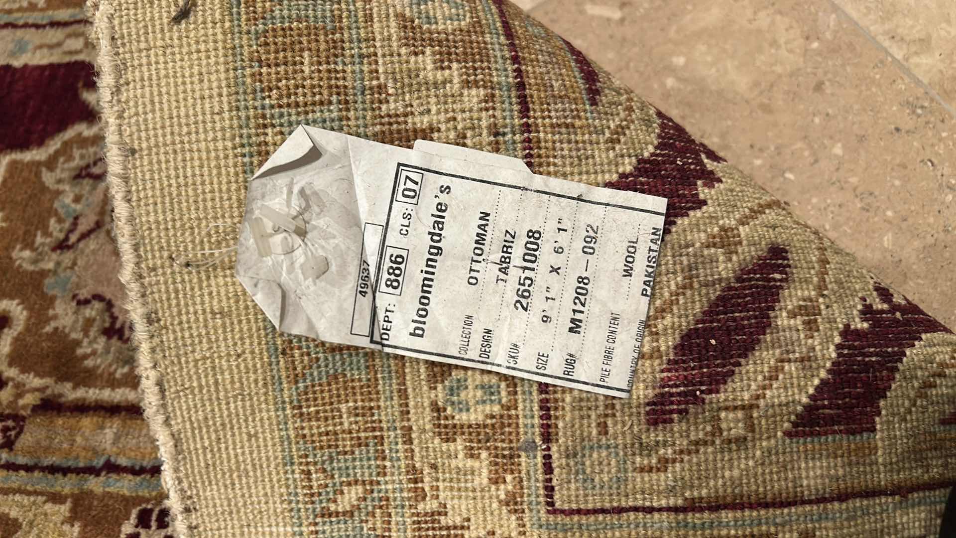 Photo 1 of BLOOMINGDALES, PAKISTAN WOOL RUG 9‘1“ X6‘1“