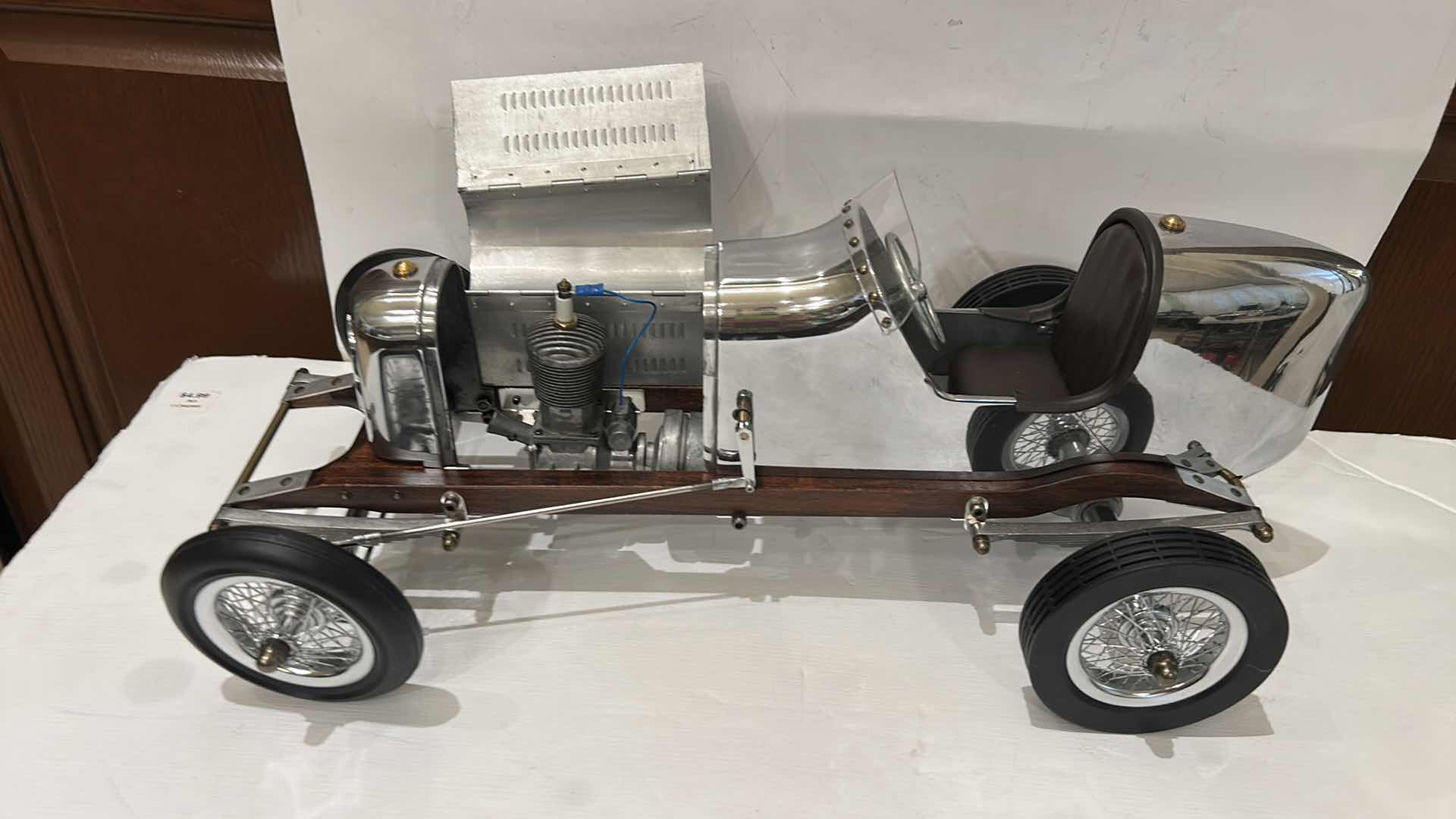 Photo 1 of BANTAM MIDGET MODEL CAR, A REPLICA OF 1930S TETHER CARS KNOWN AS “SPINDIZZIES” 19” x 7”
