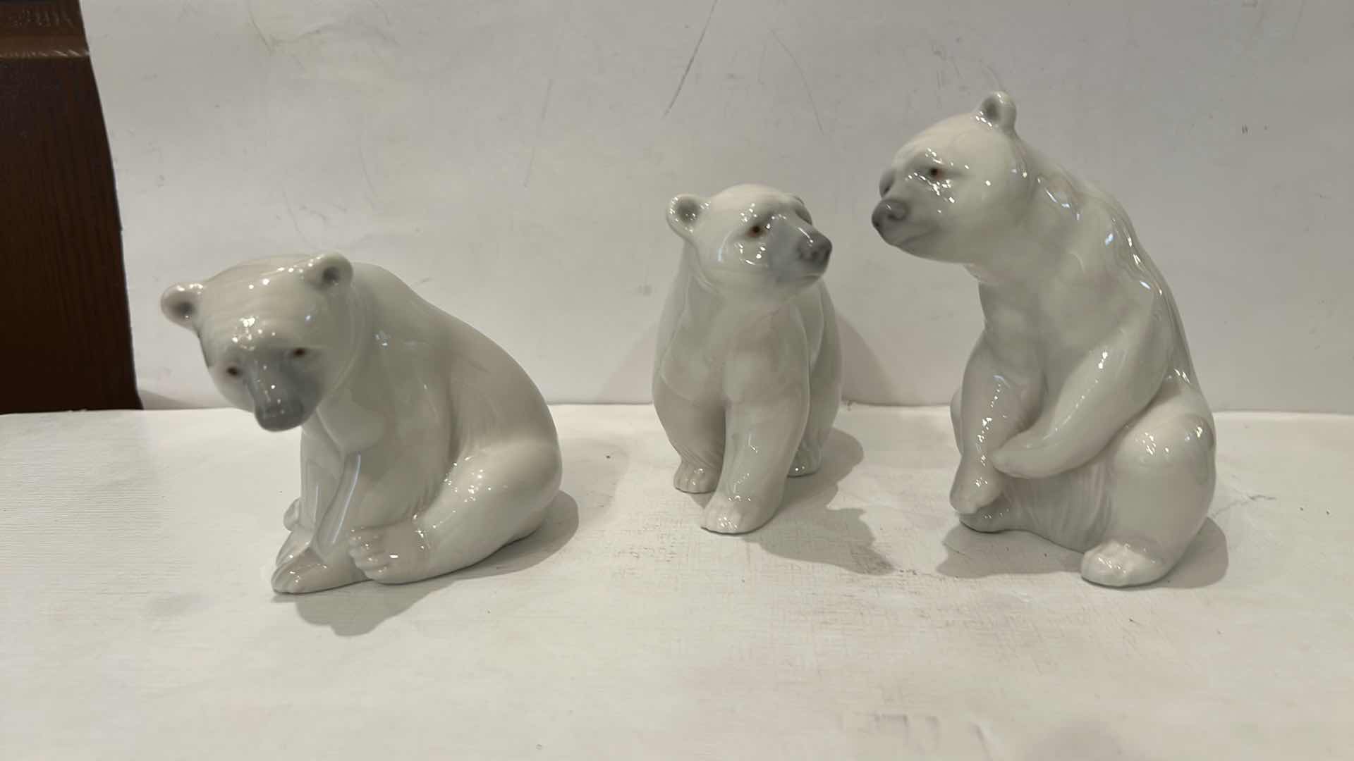 Photo 1 of 3 LLADRO PORCELAIN POLAR BEARS H 5 “