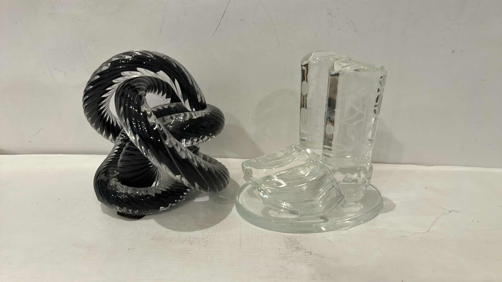 Photo 1 of 2 DECORATIVE GLASS PIECES H4 1/2”
