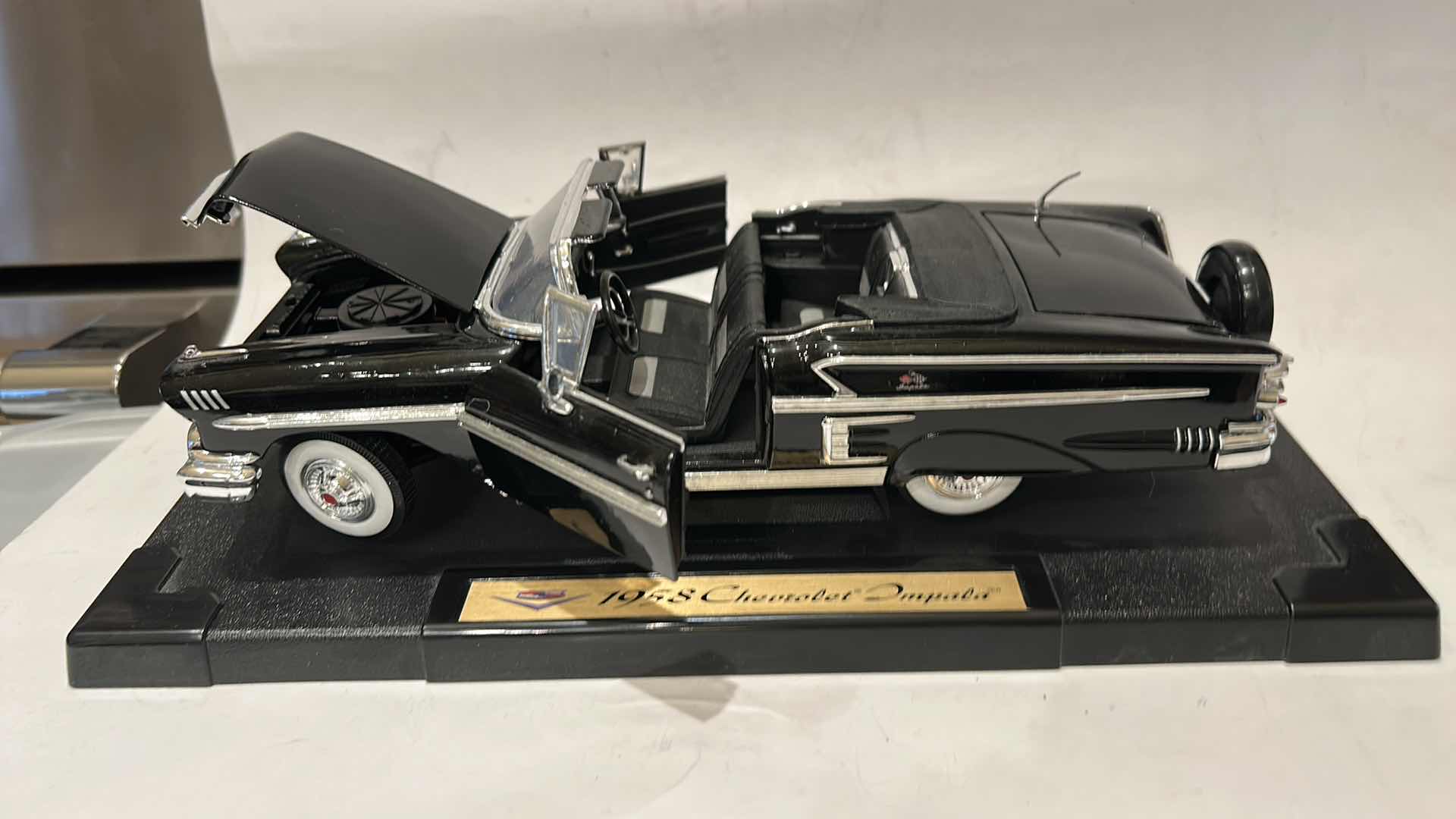 Photo 1 of DIE CAST 1958 CHEVROLET IMPALA COLLECTIBLE MODEL CAR (CAR LENGTH 12 INCHES)