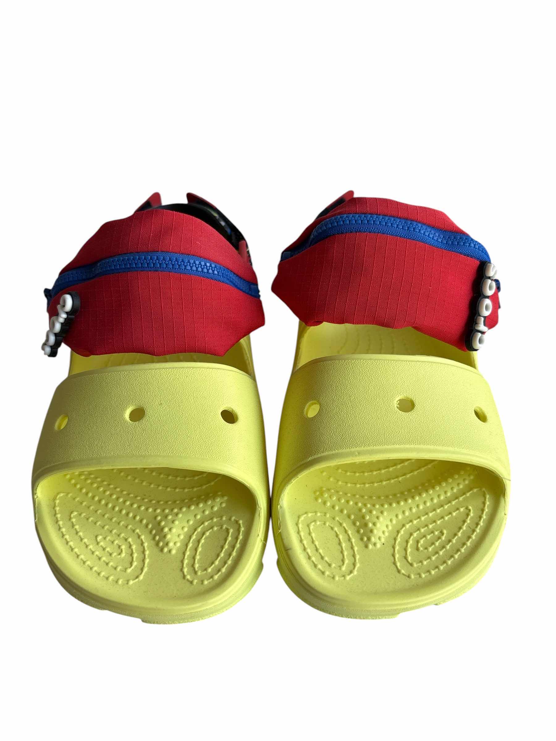 Photo 1 of NWT YELLOW CROCS CLASSIC ALL TERRAIN SANDALS W RED ZIPPER POUCH ON TOP SIZE M7/W9