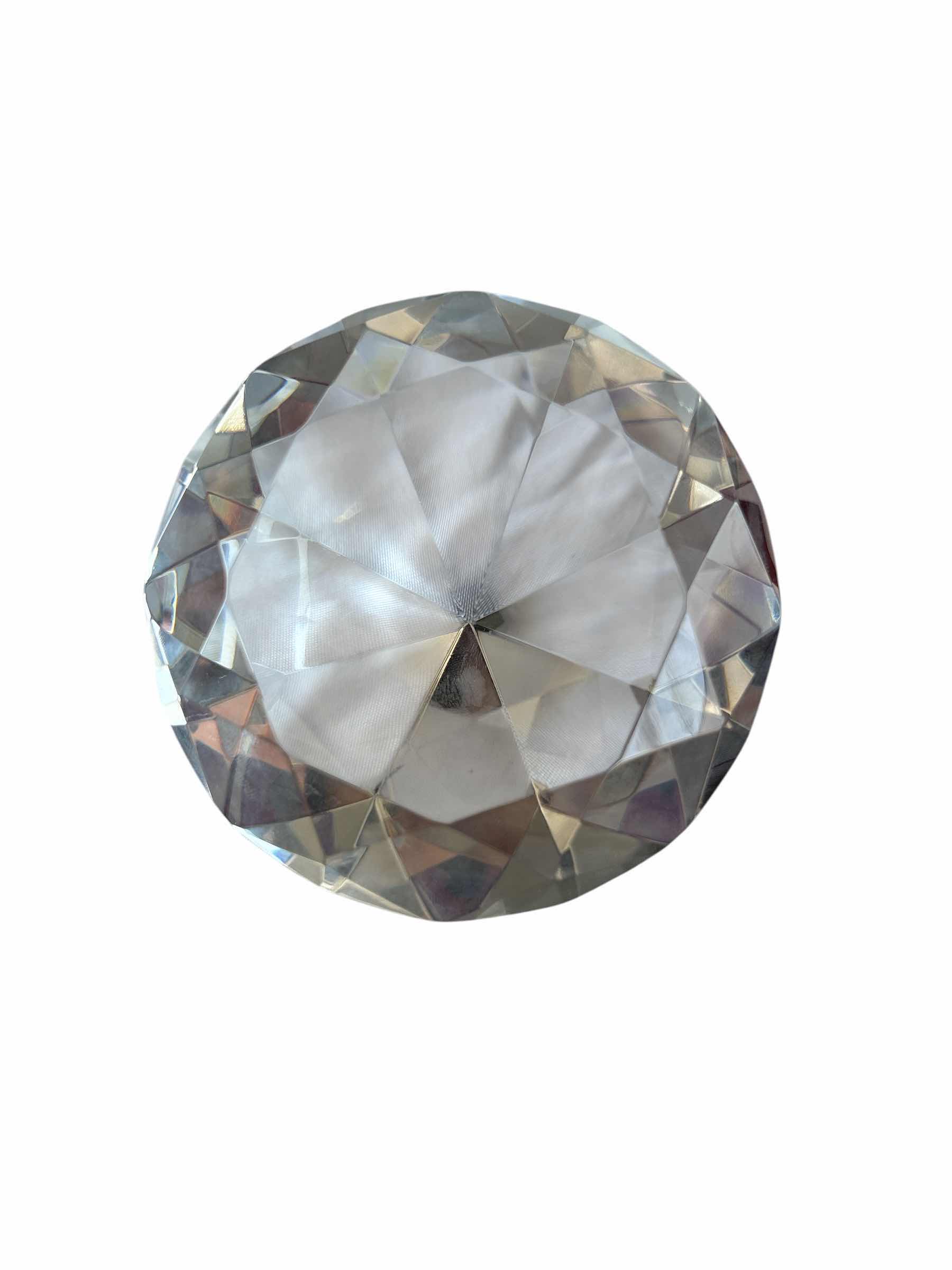 Photo 1 of CLEAR CRYSTAL FACETED DIAMOND PAPERWEIGHT H2”