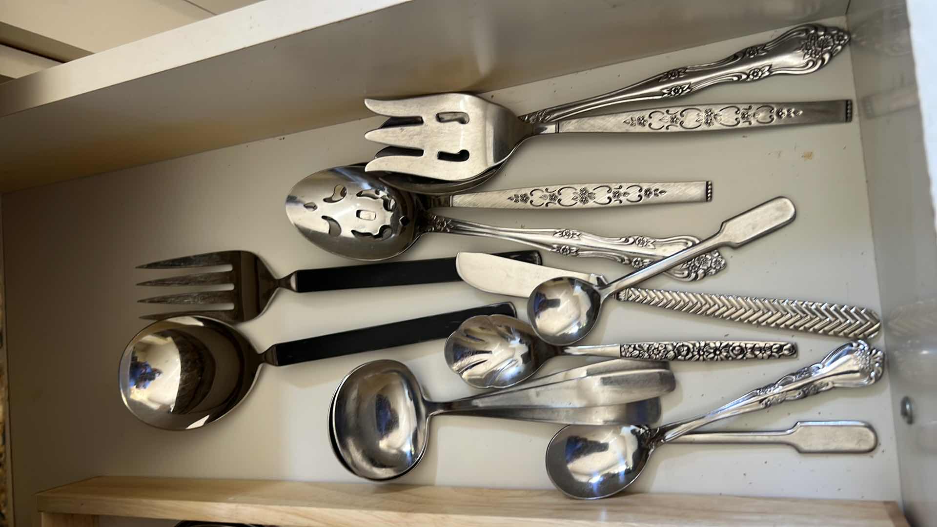 Photo 4 of CONTENTS OF KITCHEN DRAWER-MIKSA SILVERWARE