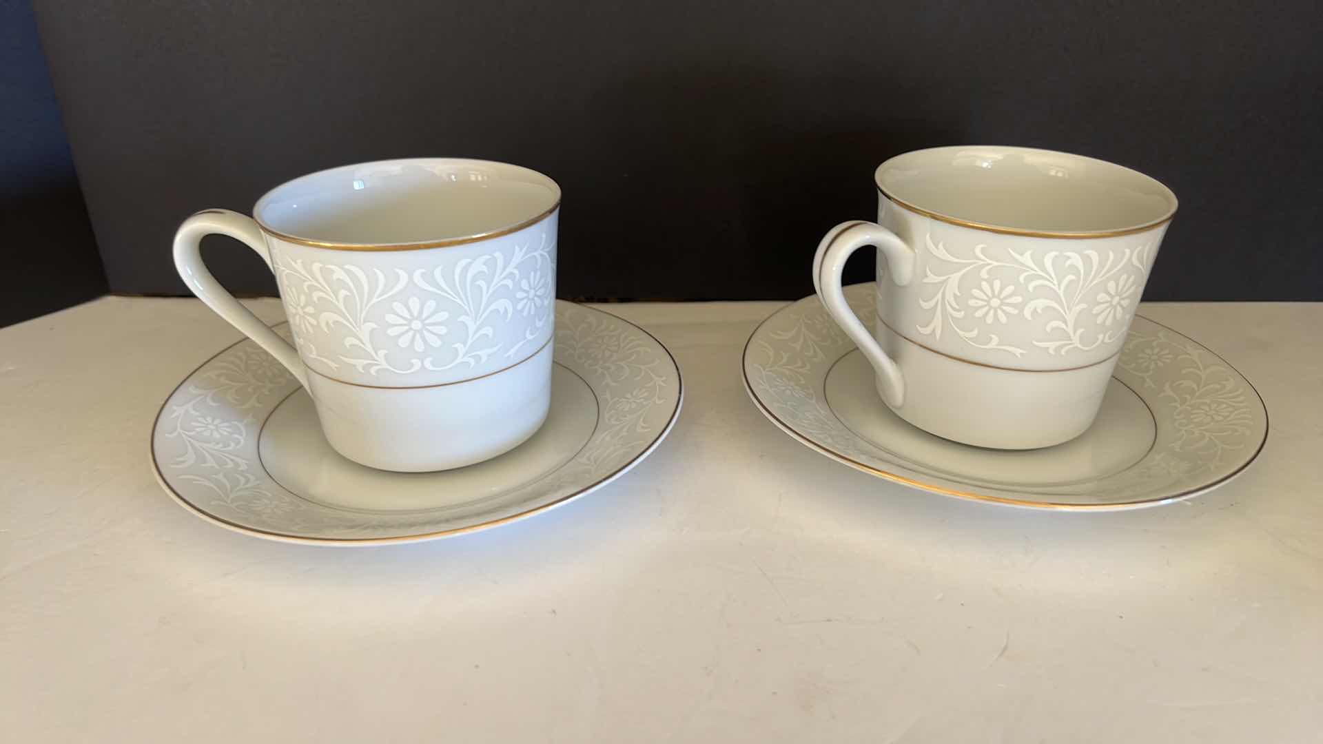 Photo 1 of 14-COVENTRY FINE CHINA JAPAN "CHANTILLY" CUP & SAUCERS