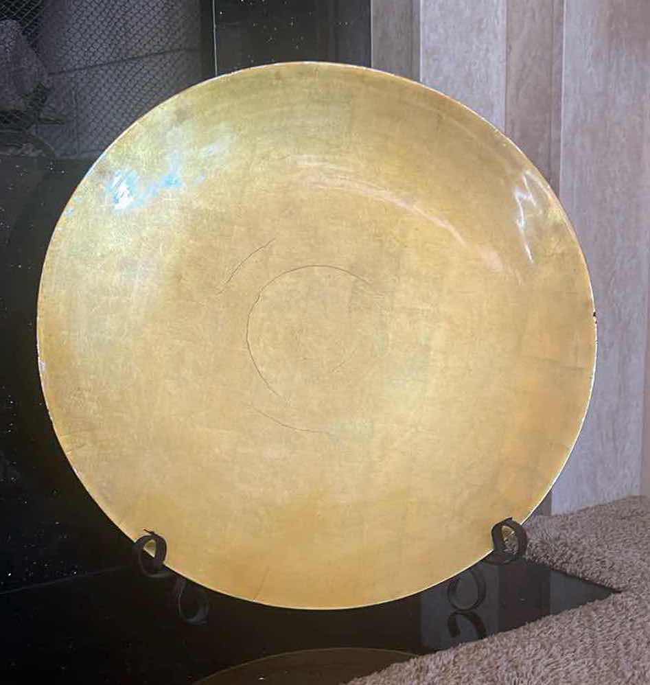 Photo 1 of 24" ROUND GOLD DECORATIVE PLATE ON STAND