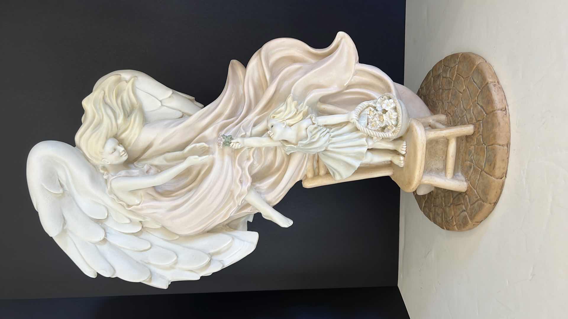 Photo 1 of ANGELS COLLECTION LIMITED NUMBERED EDITION "A LITTLE CLOSER TO HEAVEN,LIGHT" SCULPTURE W13" H21"