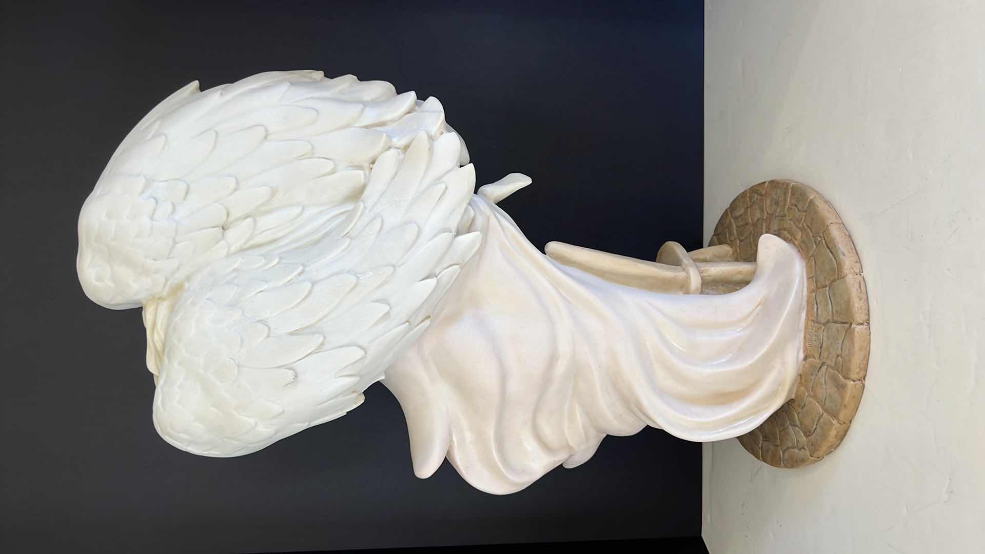 Photo 3 of ANGELS COLLECTION LIMITED NUMBERED EDITION "A LITTLE CLOSER TO HEAVEN,LIGHT" SCULPTURE W13" H21"