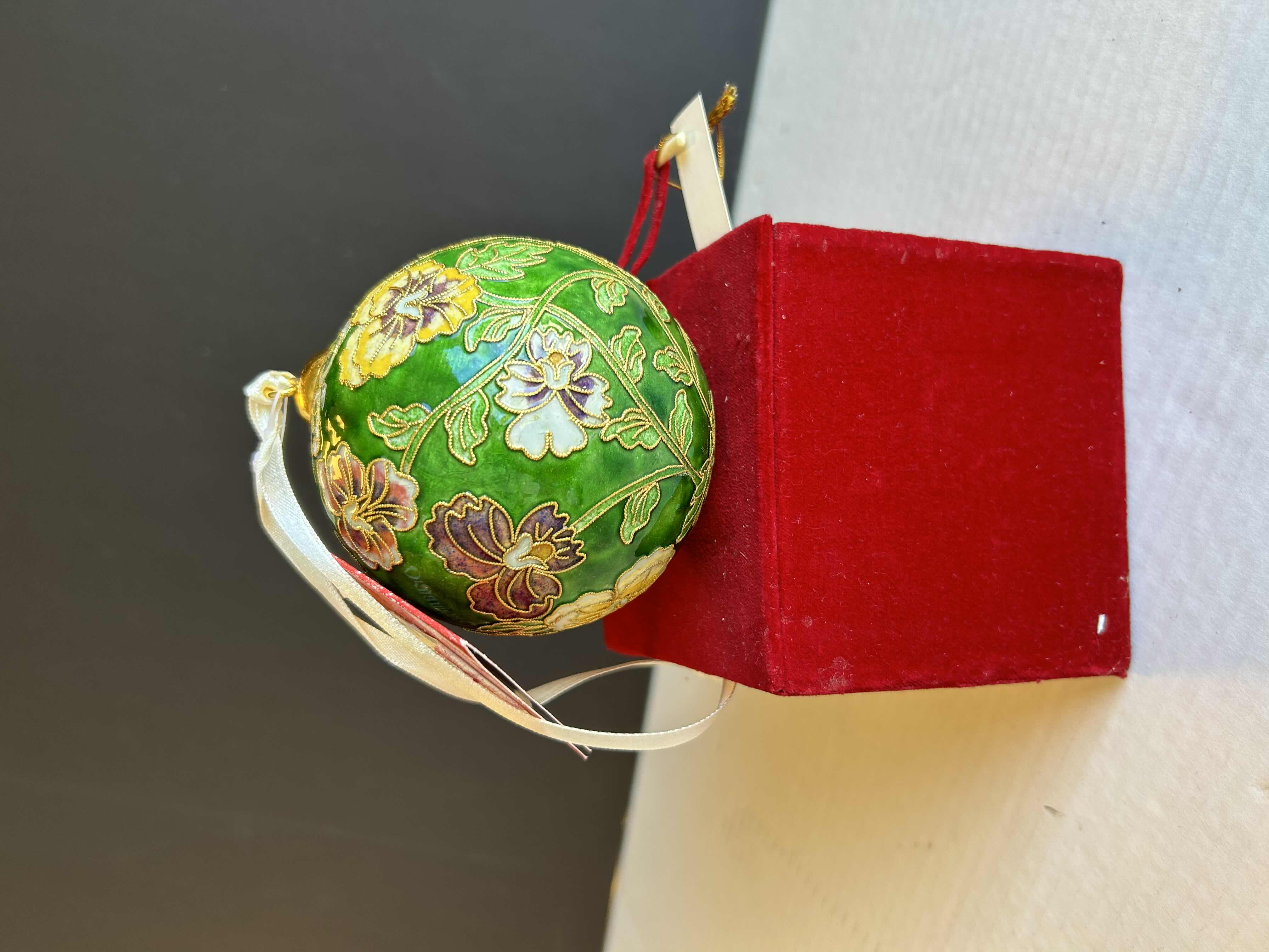 Photo 3 of NEW CLOISONNÉ CHRISTMAS BALL ORNAMENT 
