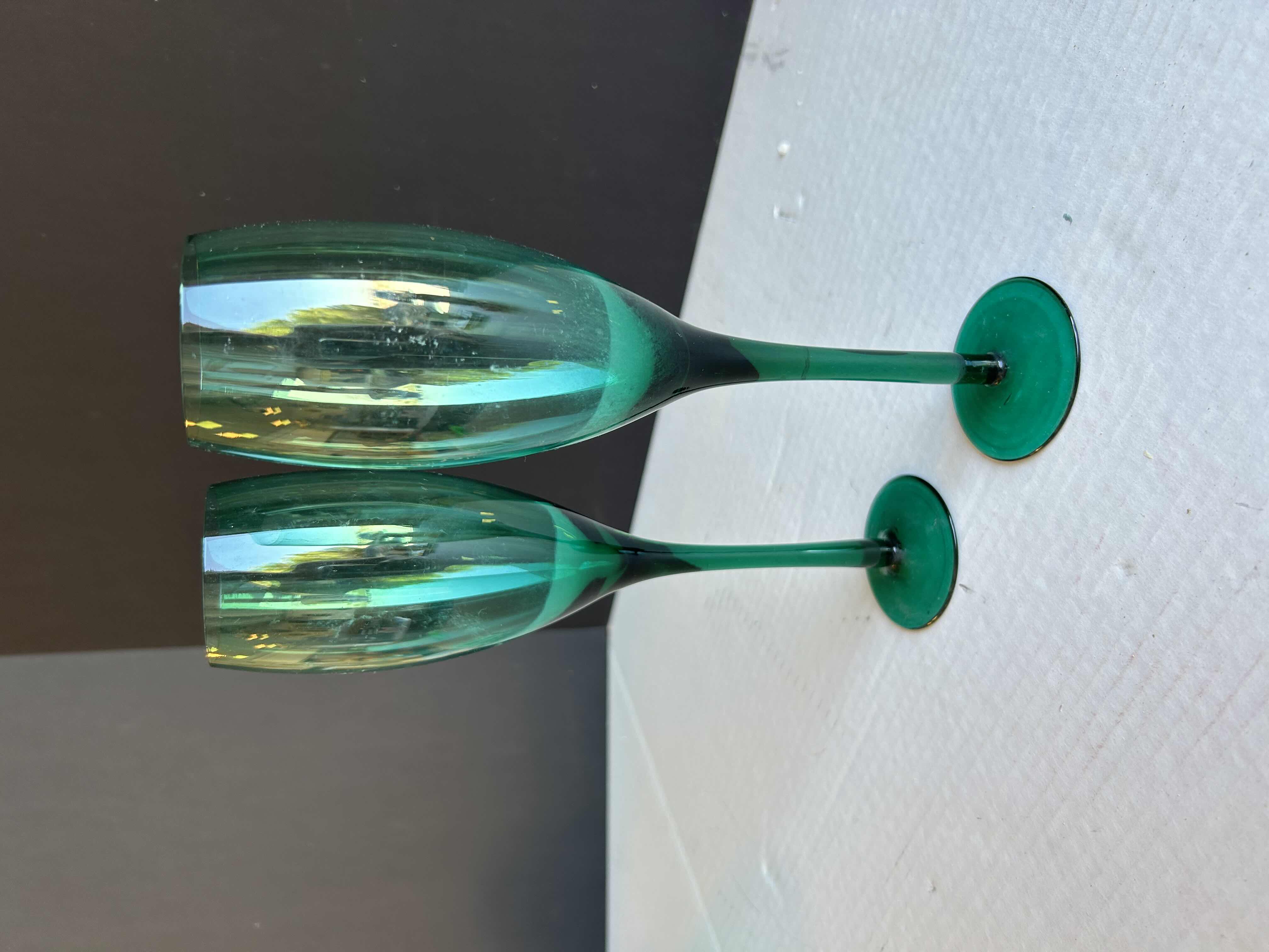 Photo 2 of 2-EMERALD GREEN CHAMPAGNE FLUTES