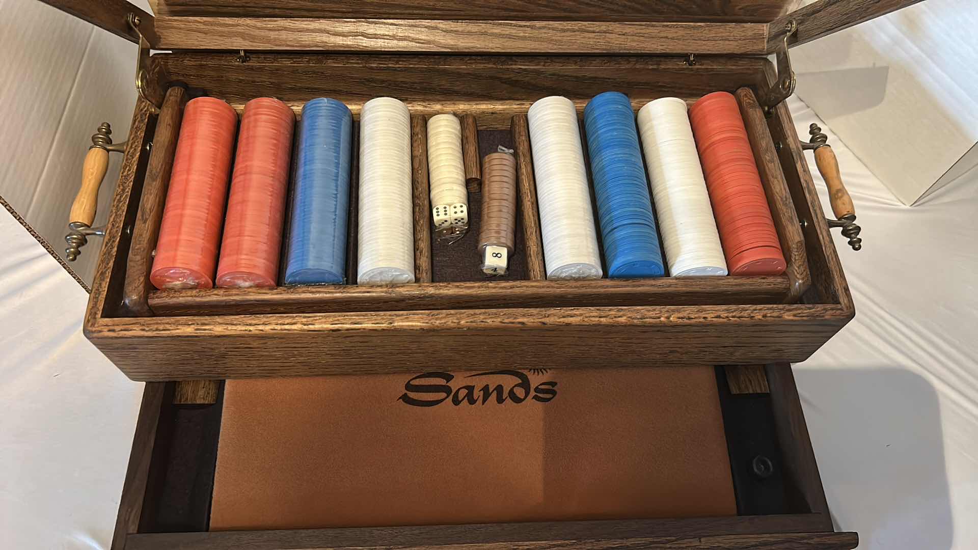 Photo 1 of ORIGINAL SANDS WOOD CHEST OF GAMING BACK GAMOM RUMI DICE POKER CHIPS