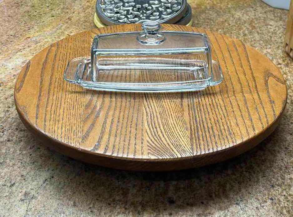 Photo 1 of WOODEN LAZY SUSAN WOOD NAPKIN HOLDER SALT PEPPER