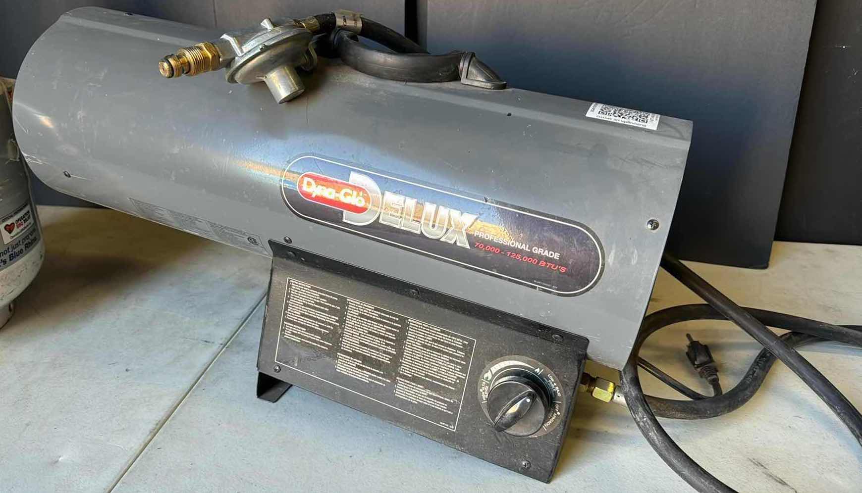 Photo 2 of DYNA-GLO DELUX PROPANE HEATER 70K-125K BTU & EMPTY PROPANE TANK