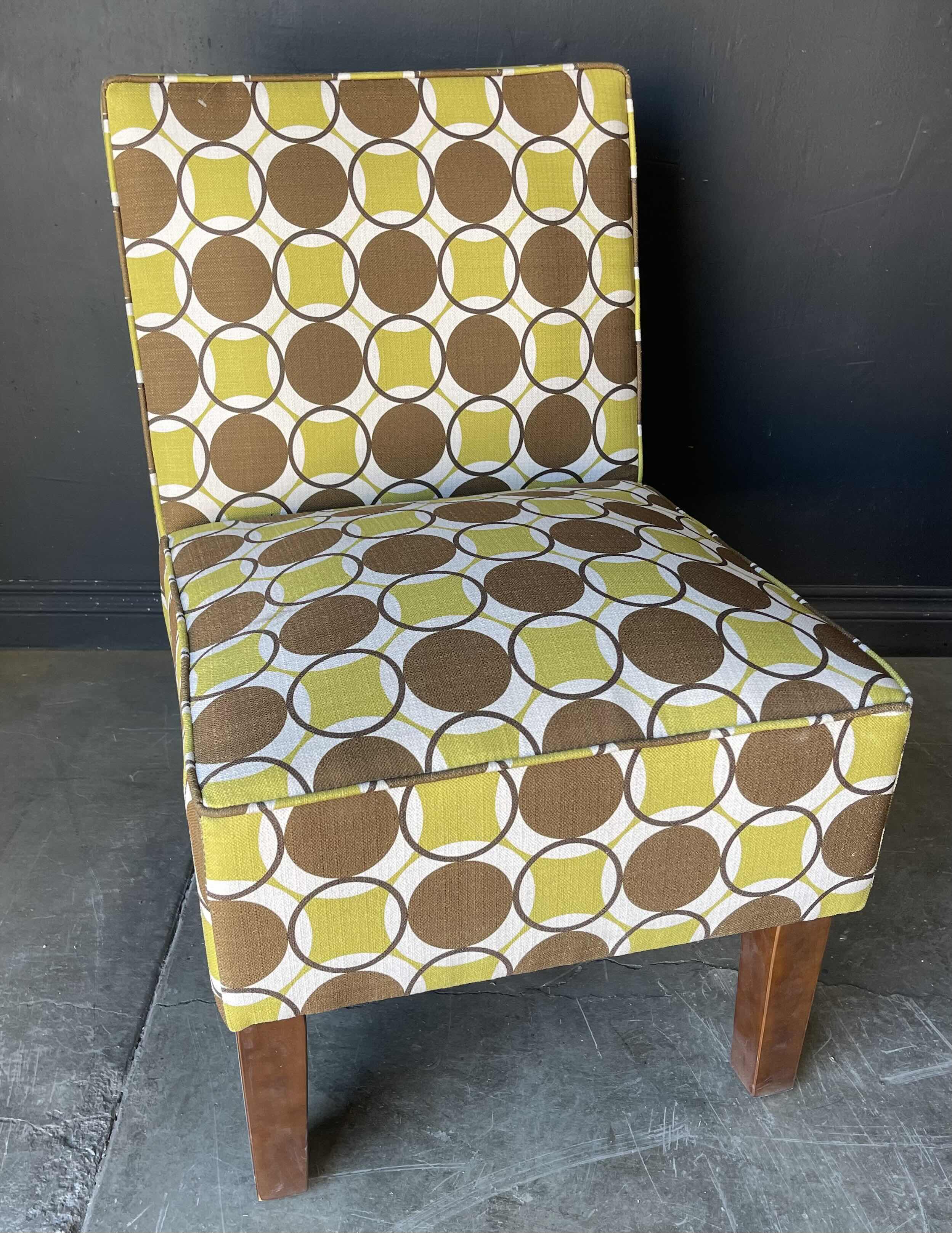 Photo 1 of UPHOLSTERED ACCENT CHAIR W22" X L26" X H29"