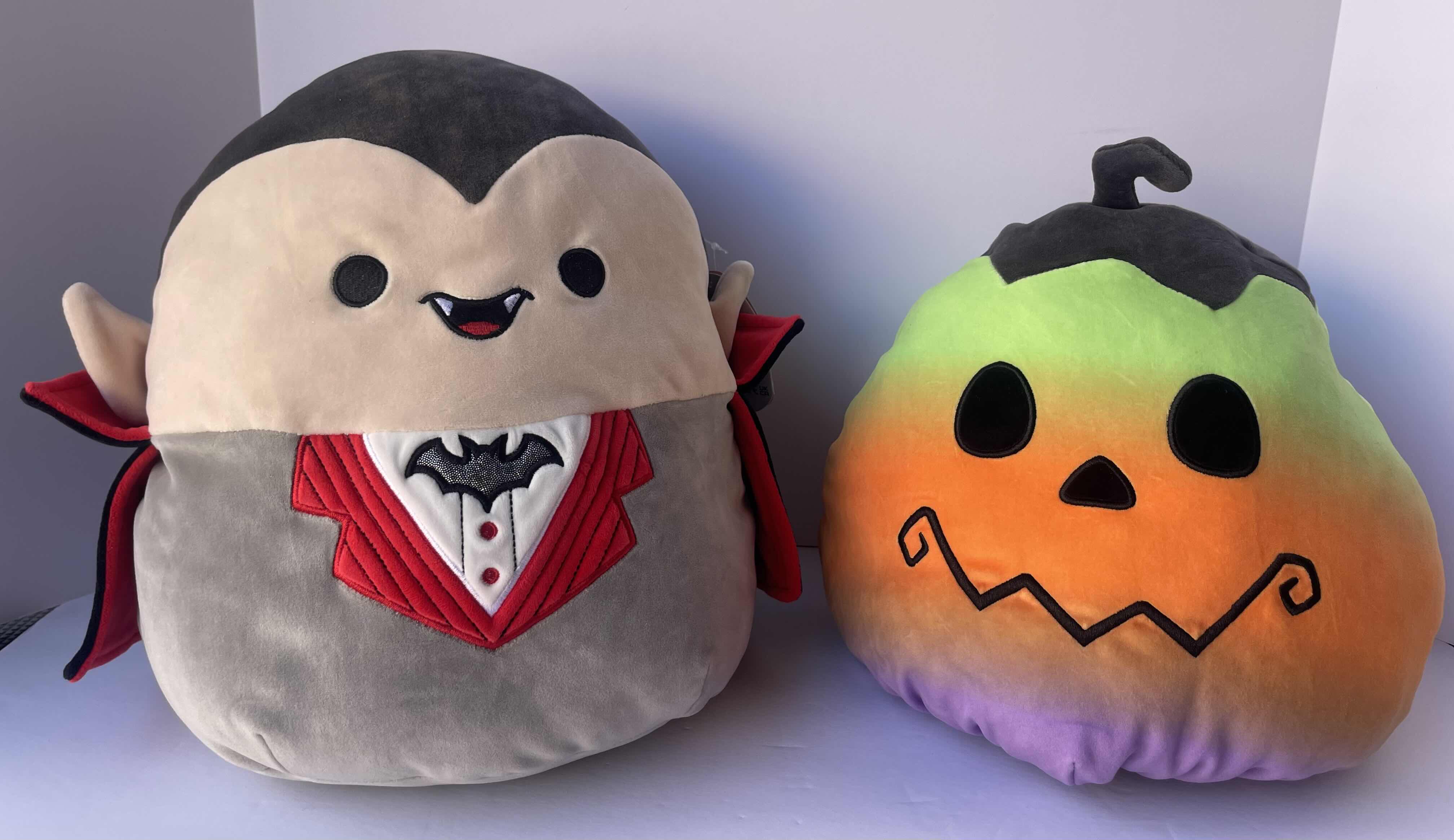 Photo 2 of HALLOWEEN SQUISHMALLOW H12” VLAD & FLIPAMALLOW JOHAN & ELLETTE H12” NWT