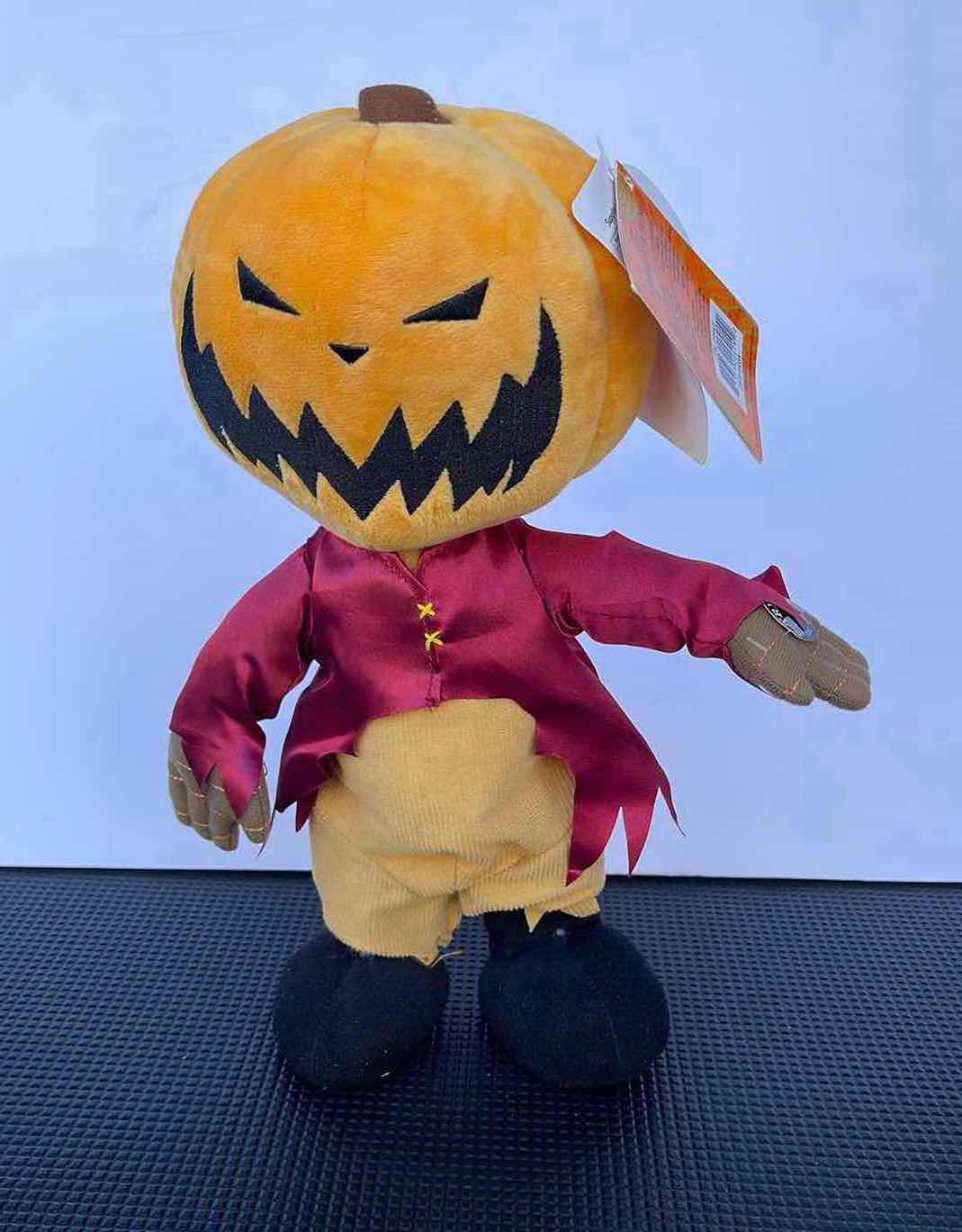 Photo 1 of NWT TIM BURTON’S NIGHTMARE BEFORE CHRISTMAS ANIMATED PLUSH PUMPKIN KING H13” 