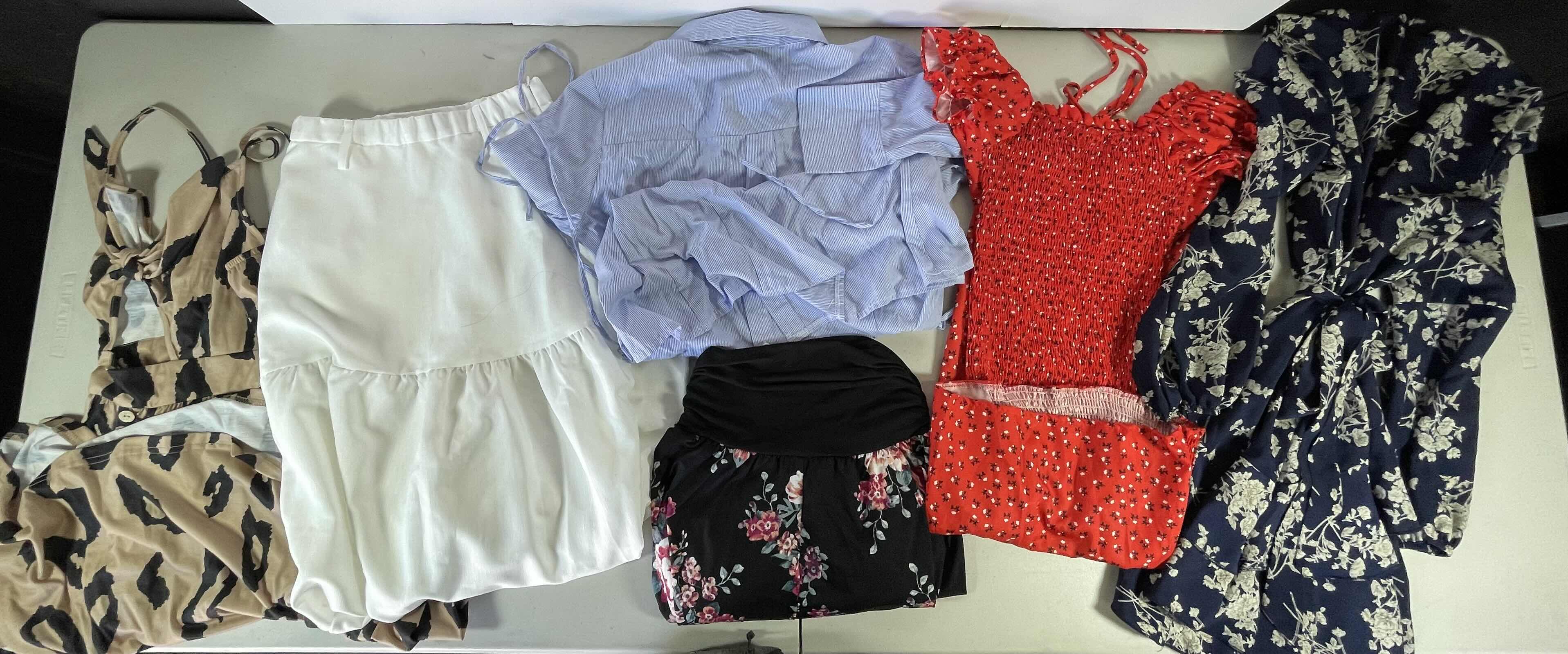 Photo 2 of WOMENS ASSORTED SKIRTS, DRESES & TOPS (6 PIECE LOT)