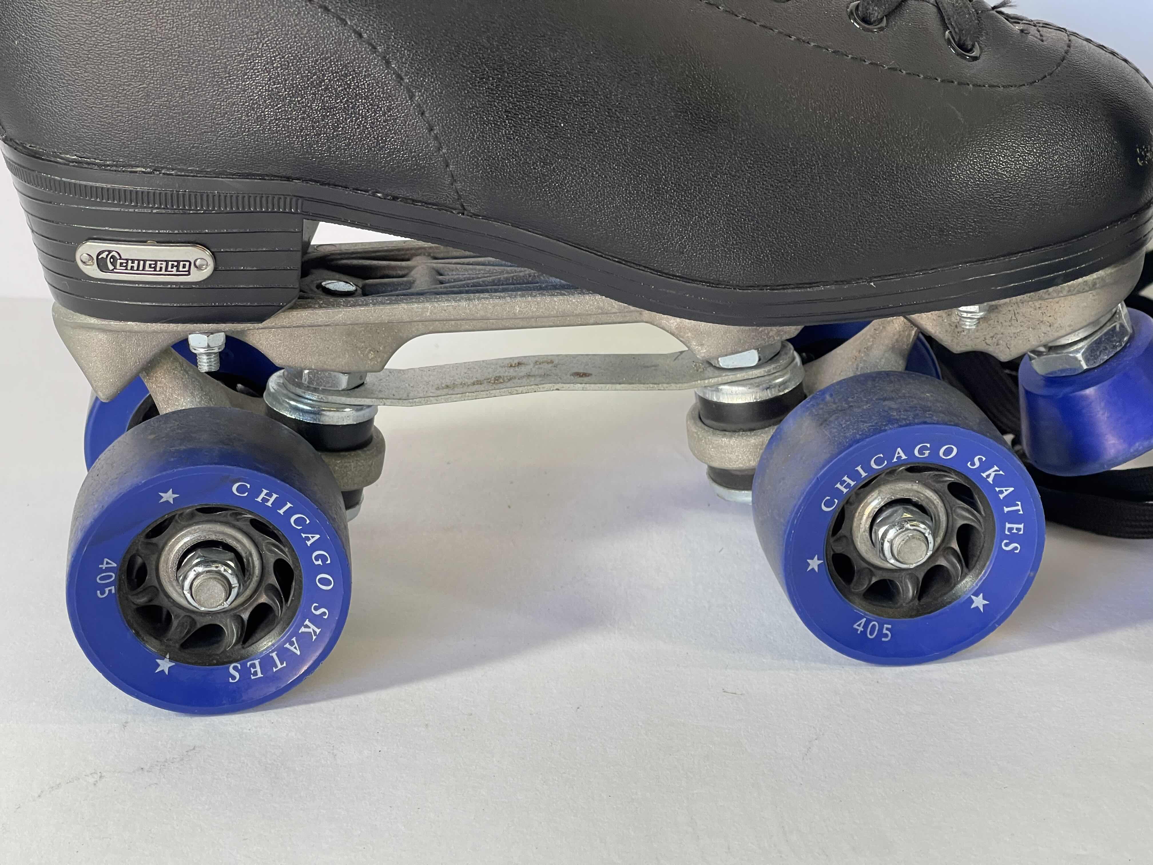 Photo 3 of CHICAGO 405 ROLLER SKATES MENS SIZE 6