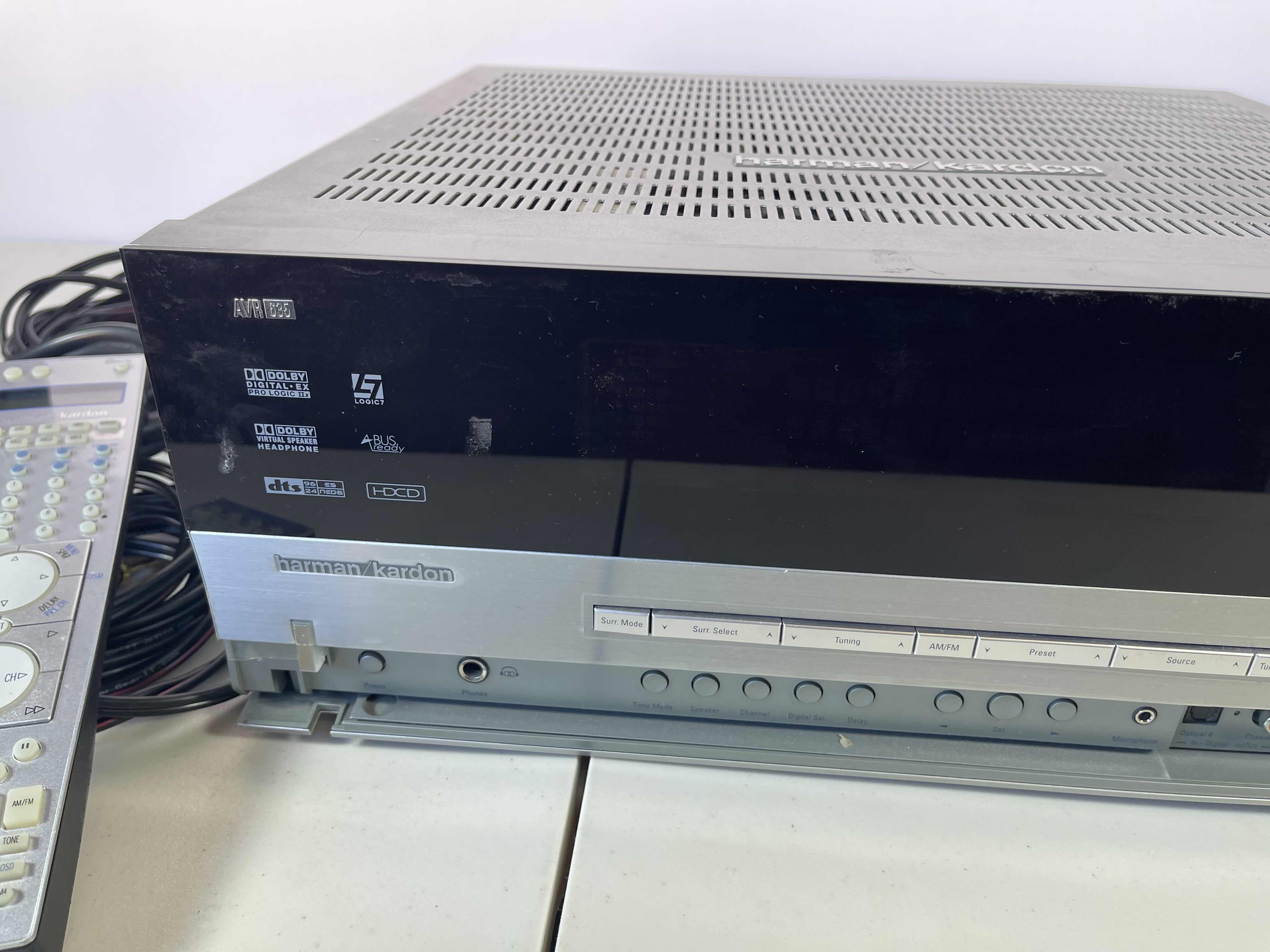 Photo 2 of HARMAN/KARDON MODEL AVR635 7.1 CHANNEL 75 WATT RECEIVER TUNER WITH WIRES AND CONTROLLER