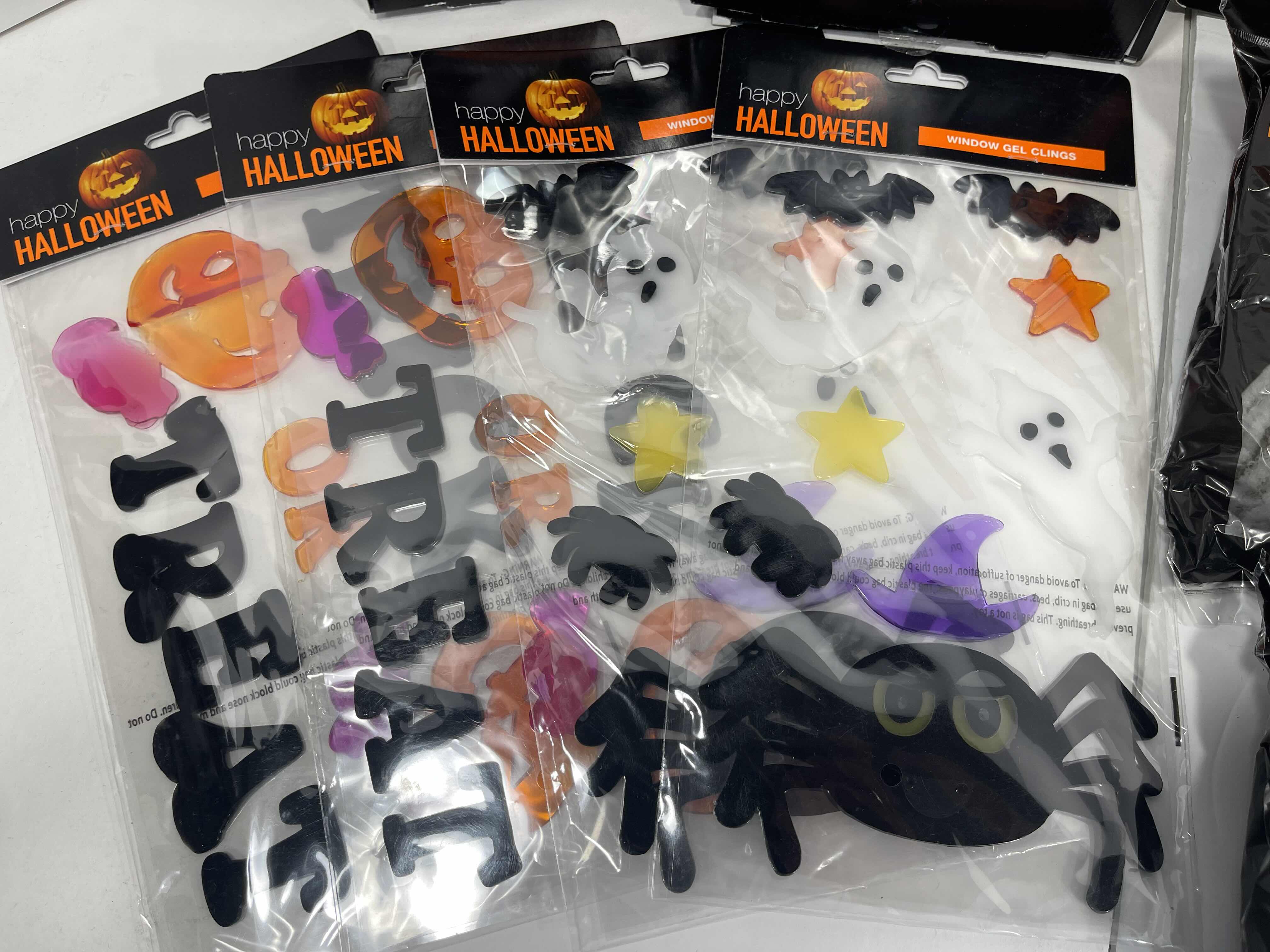 Photo 2 of HAPPY HALLOWEEN WALL AND WINDOW HOME DECOR LOT - NEW