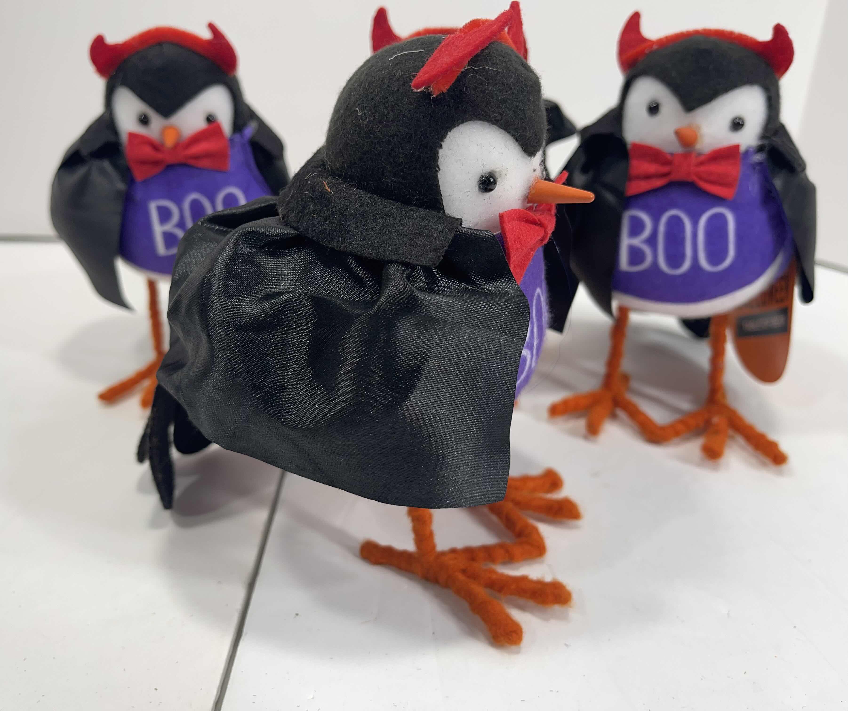 Photo 3 of HALLOWEEN TABLETOP DECOR - 7” FELT DEVIL BOO BIRD (4) NWT