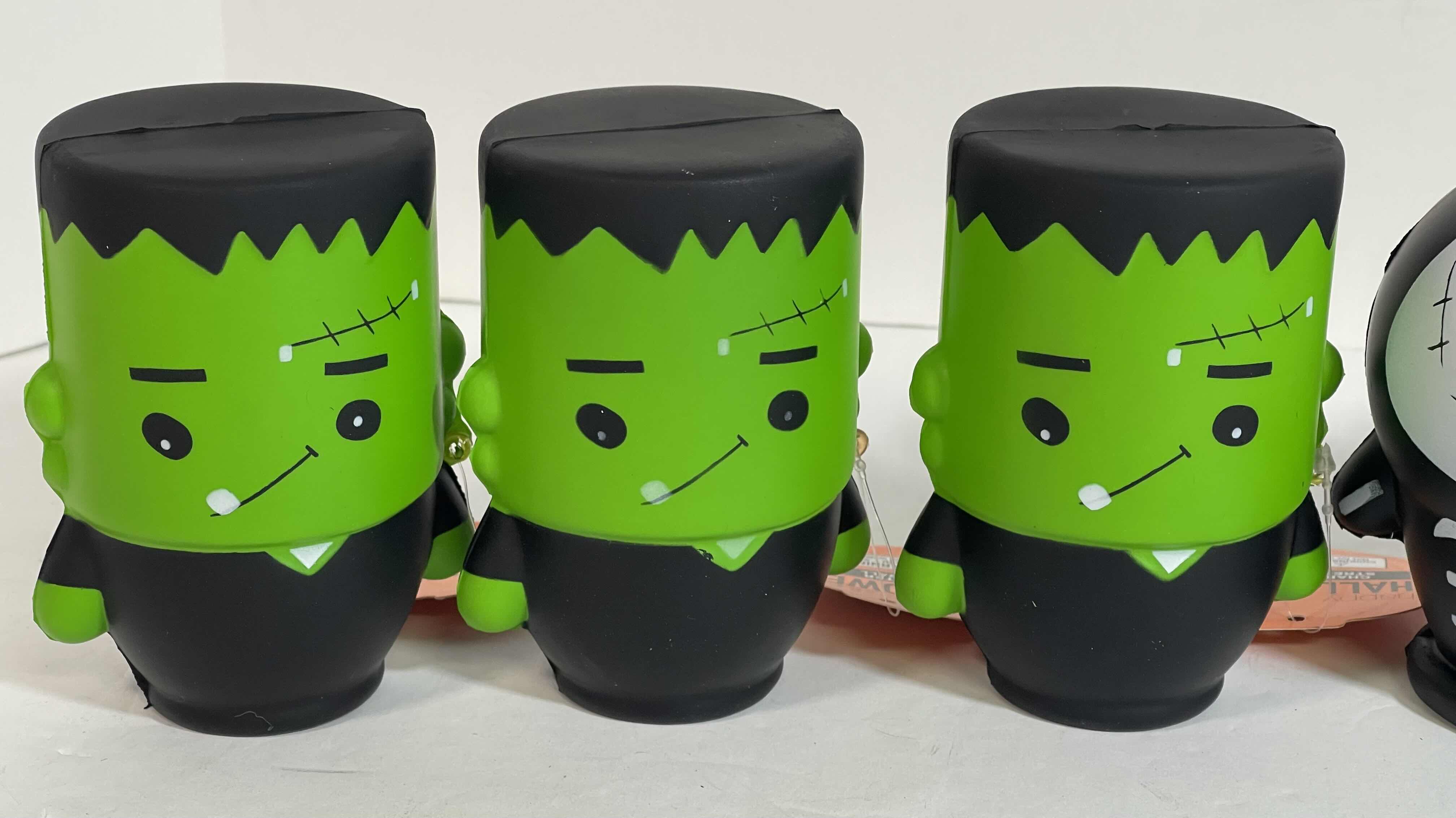 Photo 2 of HAPPY HALLOWEEN CHARACTER STRESS BALLS NWT (6)