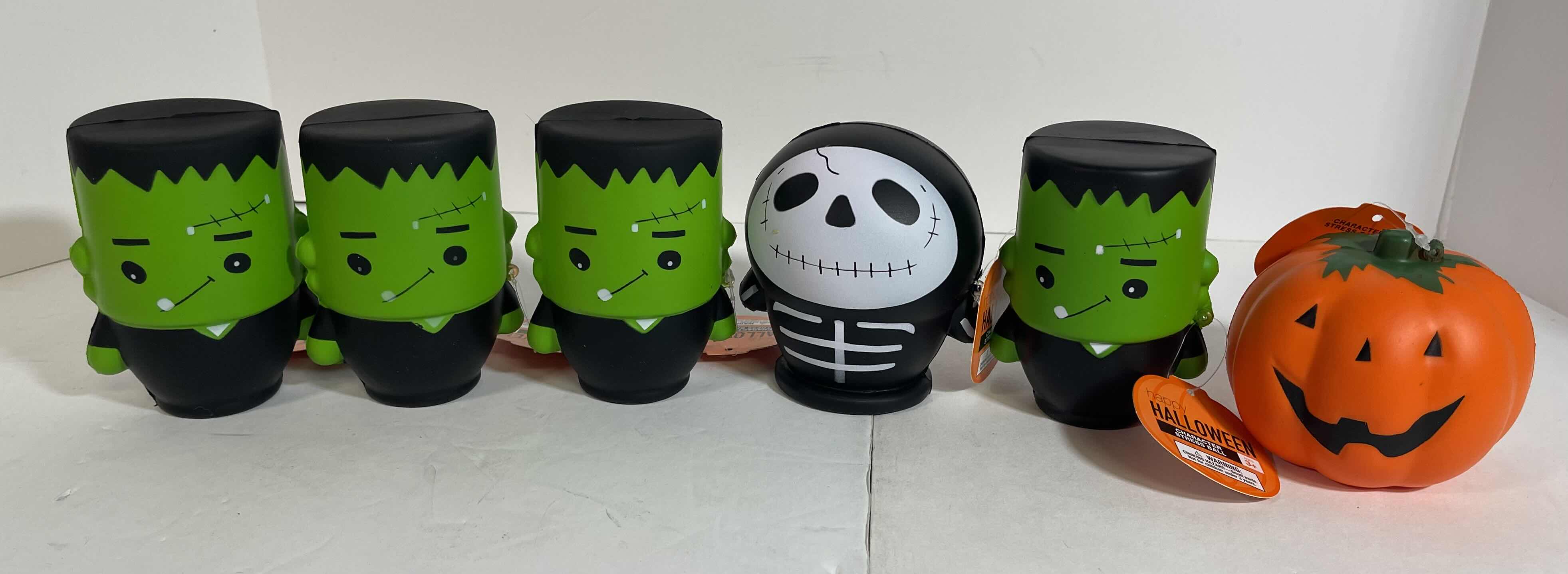 Photo 1 of HAPPY HALLOWEEN CHARACTER STRESS BALLS NWT (6)