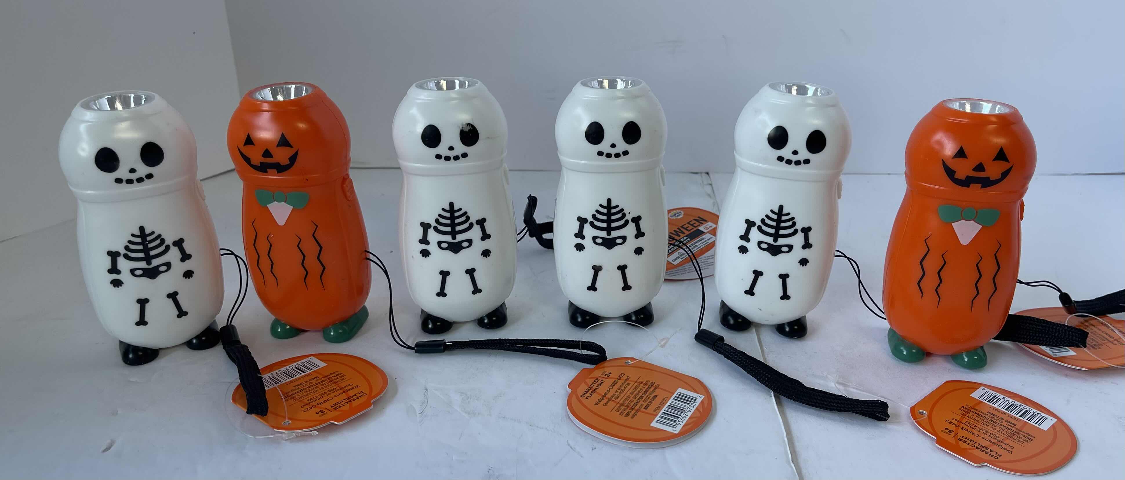 Photo 1 of CHARACTER HALLOWEEN FLASHLIGHTS (6) NWT