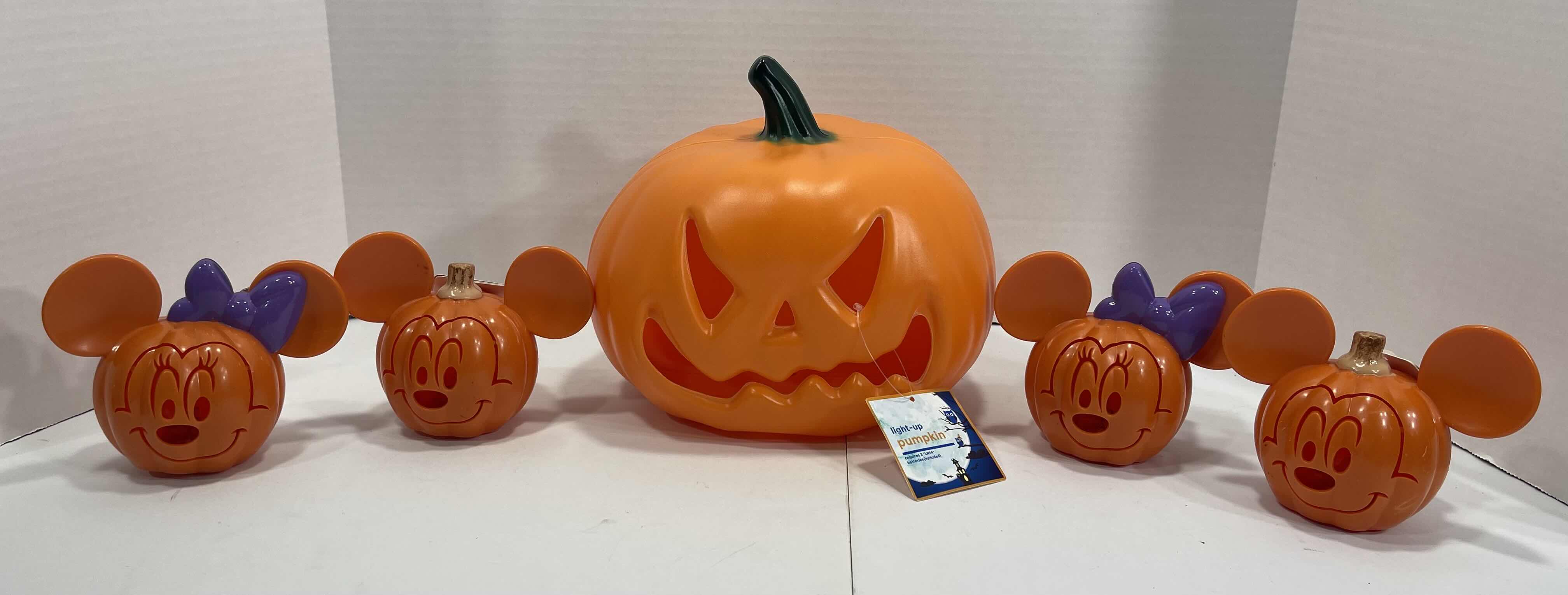 Photo 1 of DISNEY MINI LIGHT UP PUMPKINS 4” - MICKEY MOUSE (2) AND MINNIE MOUSE (2) & LED LIGHT UP PUMPKIN 7.5”