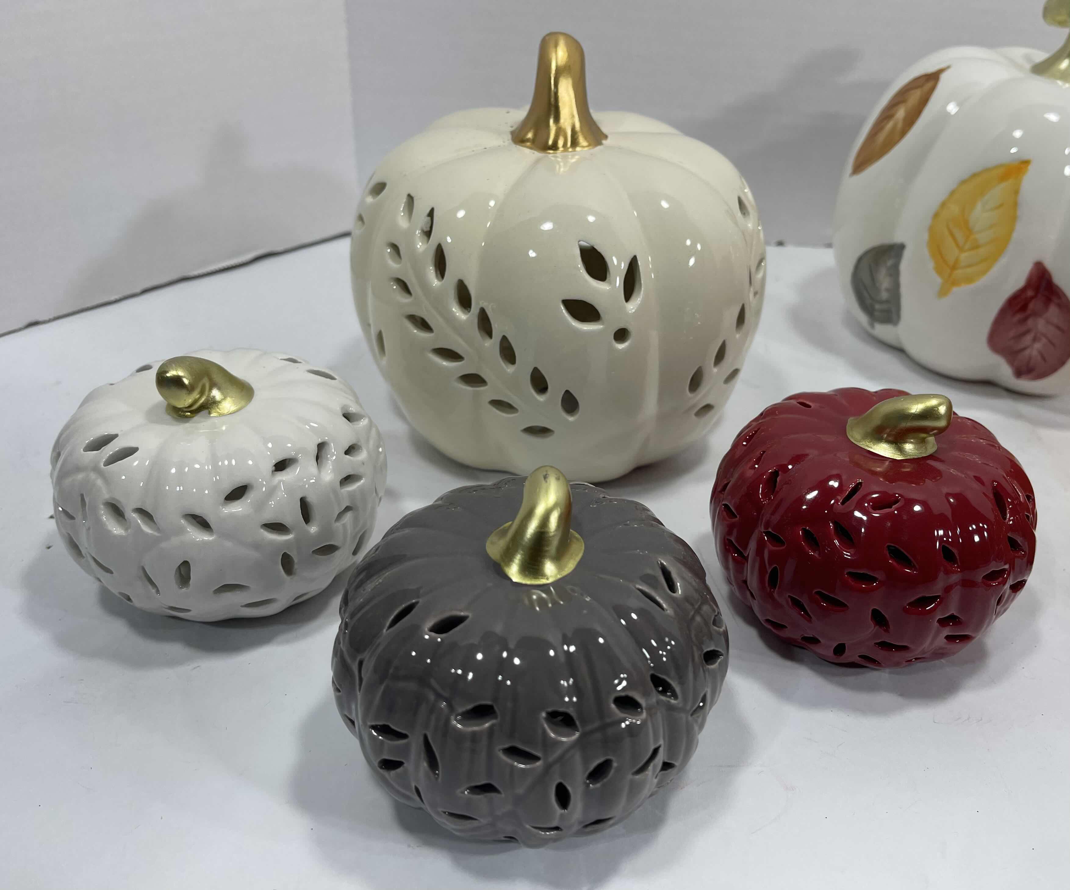 Photo 2 of HOLIDAY CERAMIC PUMPKINS (6) TALLEST 6.5” & AUTUMN FALL HOME DECOR - PUMPKIN GARLAND AND MINI BOUCLE PUMPKIN MSRP $70