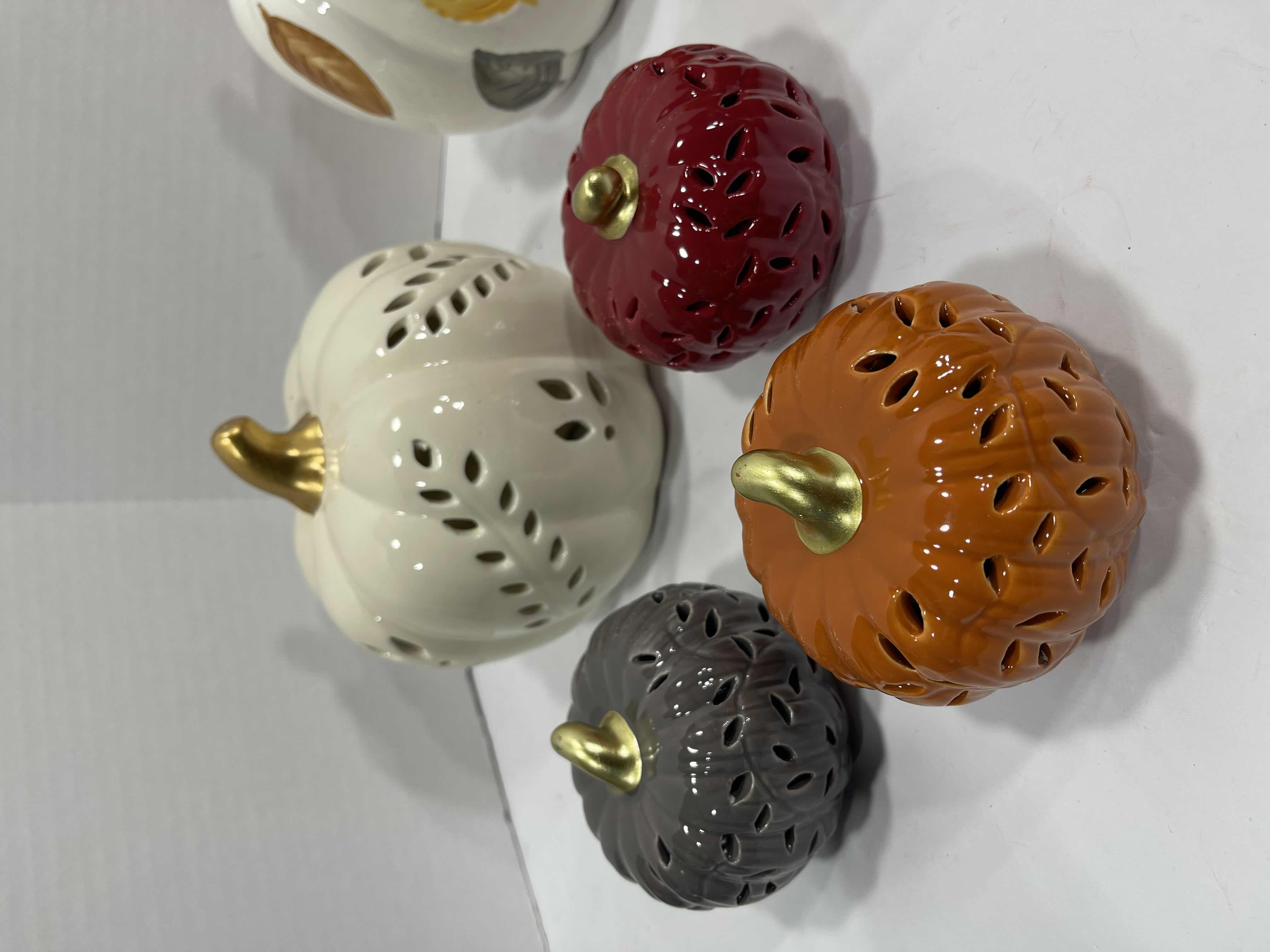 Photo 2 of HOLIDAY CERAMIC PUMPKINS (6) TALLEST 6.5” & AUTUMN FALL HOME DECOR - PUMPKIN GARLAND AND MINI BOUCLE PUMPKIN MSRP $70