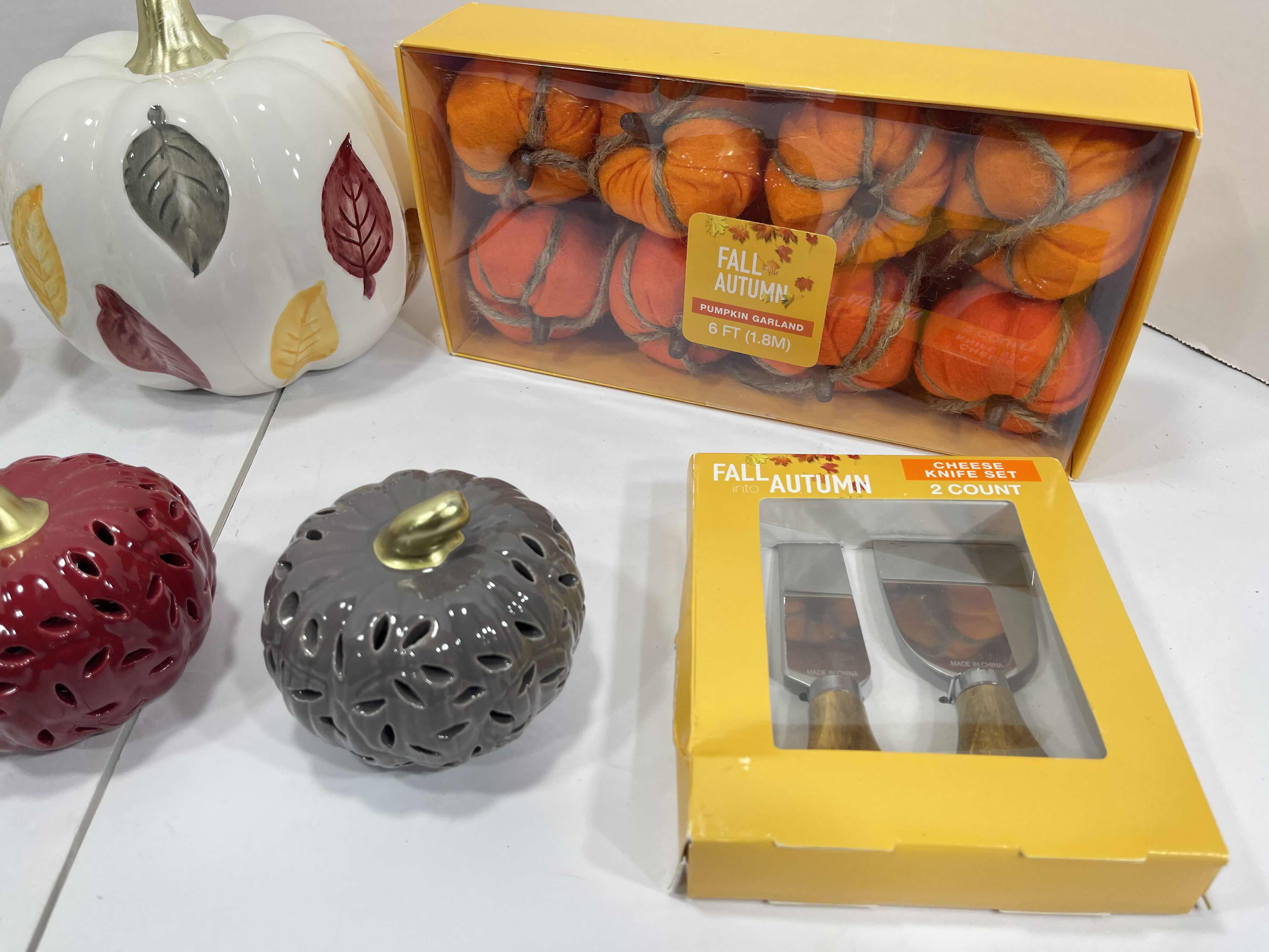 Photo 4 of HOLIDAY CERAMIC PUMPKINS (6) TALLEST 6.5”, GARDEN PARTY FAUX PLANT H8” & AUTUMN FALL HOME DECOR - PUMPKIN GARLAND AND CHEESE KNIFE SET MSRP $90