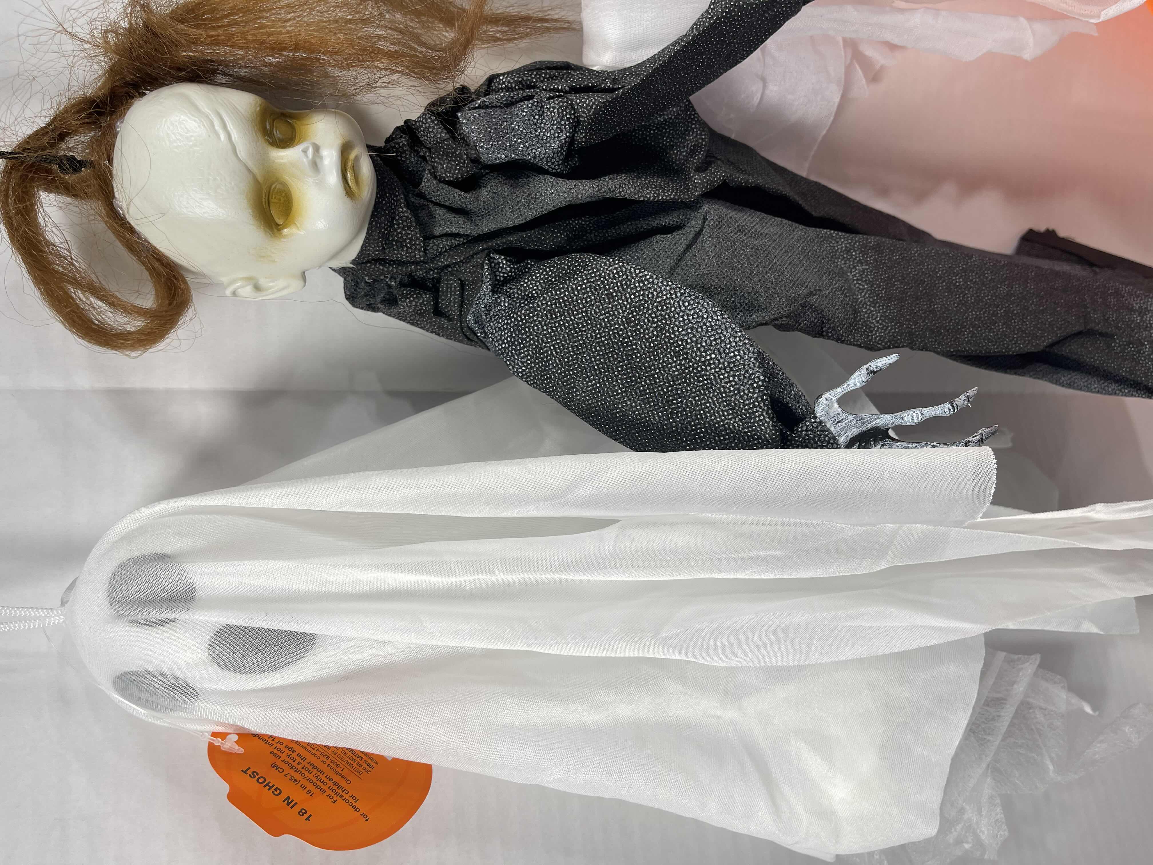 Photo 2 of HALLOWEEN HANGING DECORATIONS LOT (11 ITEMS) - TALK BACK HANGING FIGURE, GHOSTS & GHOULS NWT MSRP $90