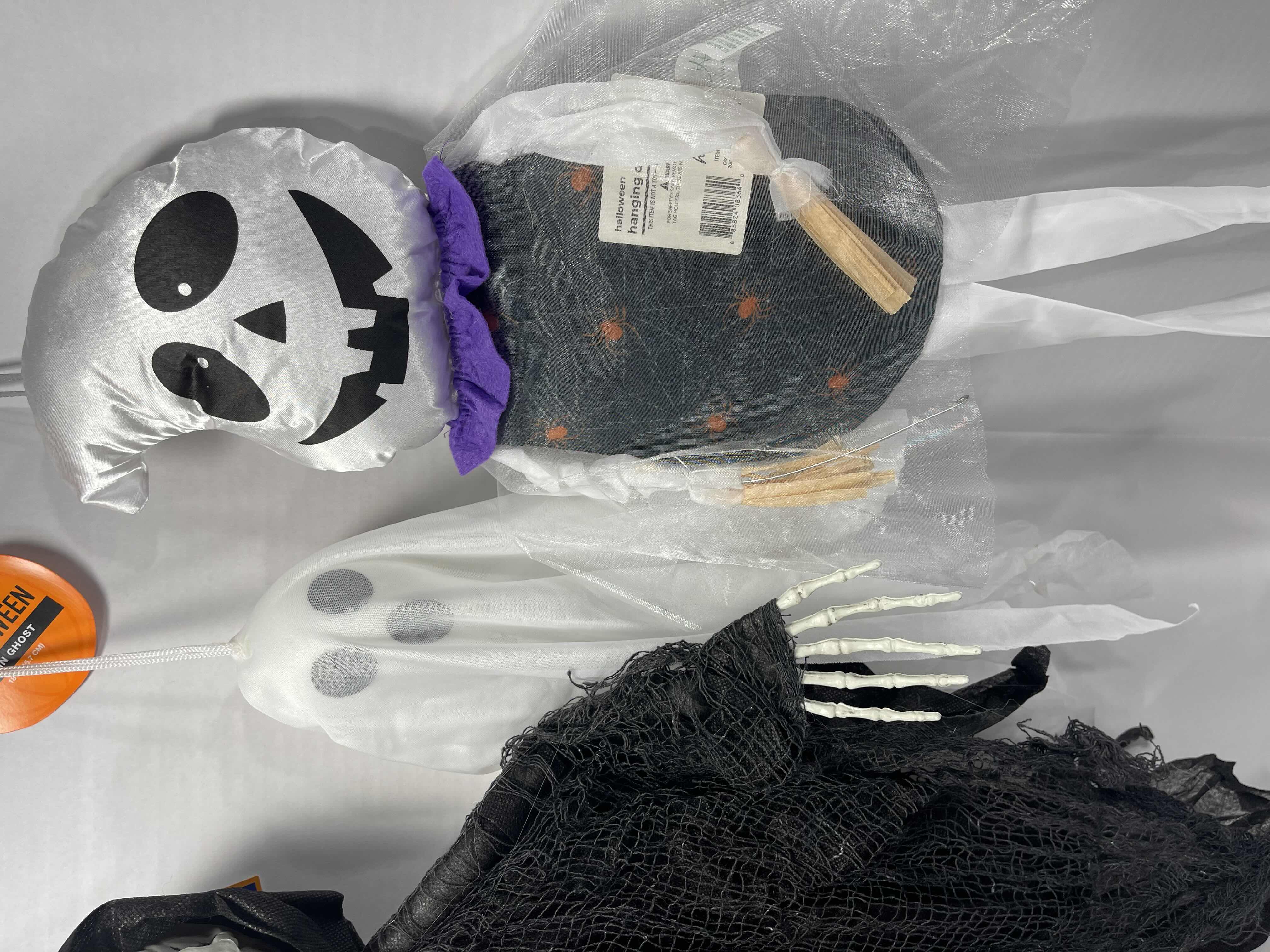 Photo 4 of HALLOWEEN HANGING DECORATIONS LOT (11 ITEMS) - HANGING REAPER, GHOSTS & GHOULS NWT MSRP $60