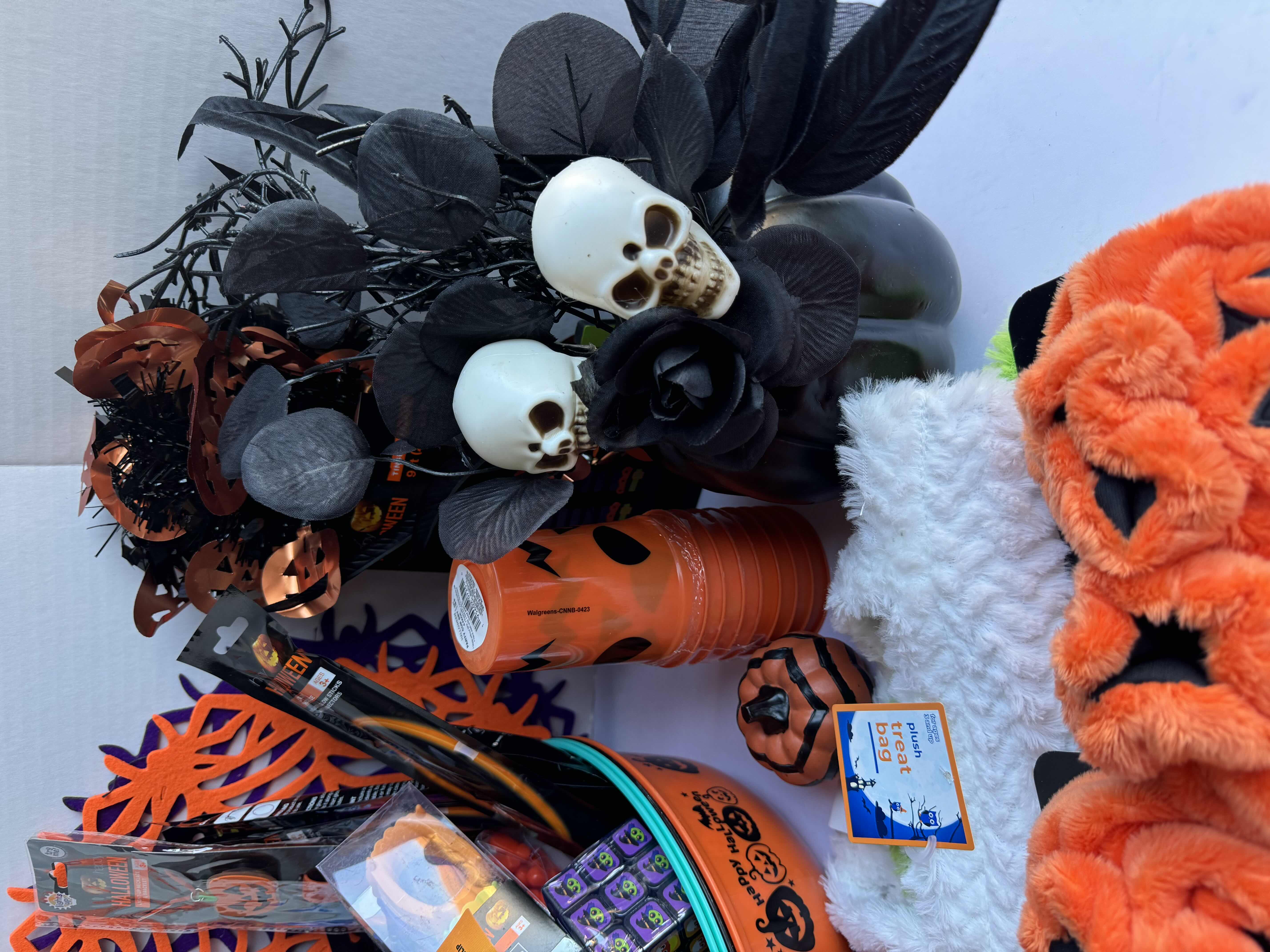 Photo 5 of HALLOWEEN TABLE TOP DECOR LARGE ASSORTMENT - CANDY BOWLS, LIGHT SETS, GLOW STICKS, HALLOWEEN CUPS, WOOD DISPLAYS, RESIN PUMPKINS, TOYS AND MORE MSRP $70